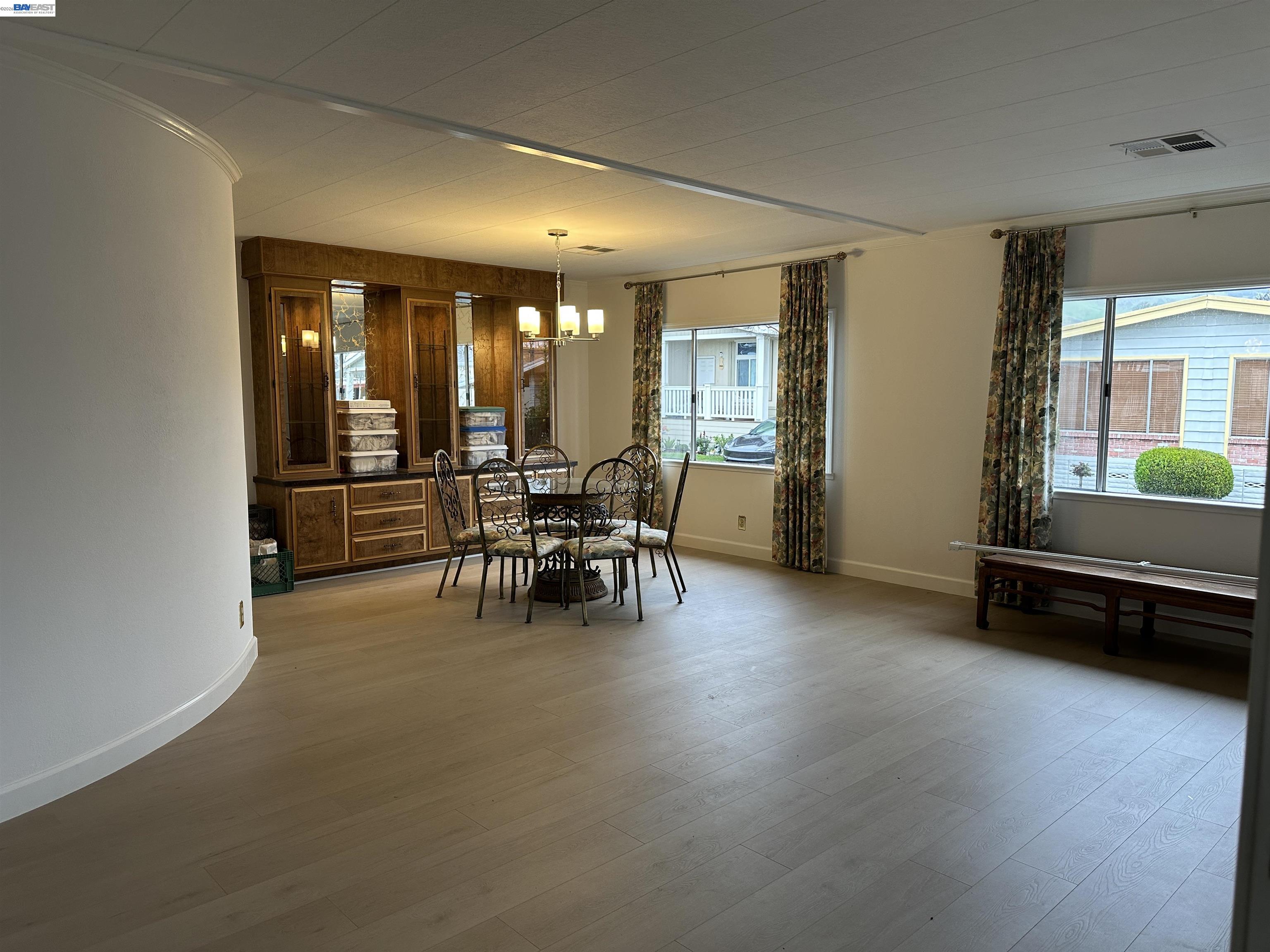 Detail Gallery Image 4 of 28 For 29273 Nantucket Way, Hayward,  CA 94544 - 2 Beds | 2 Baths