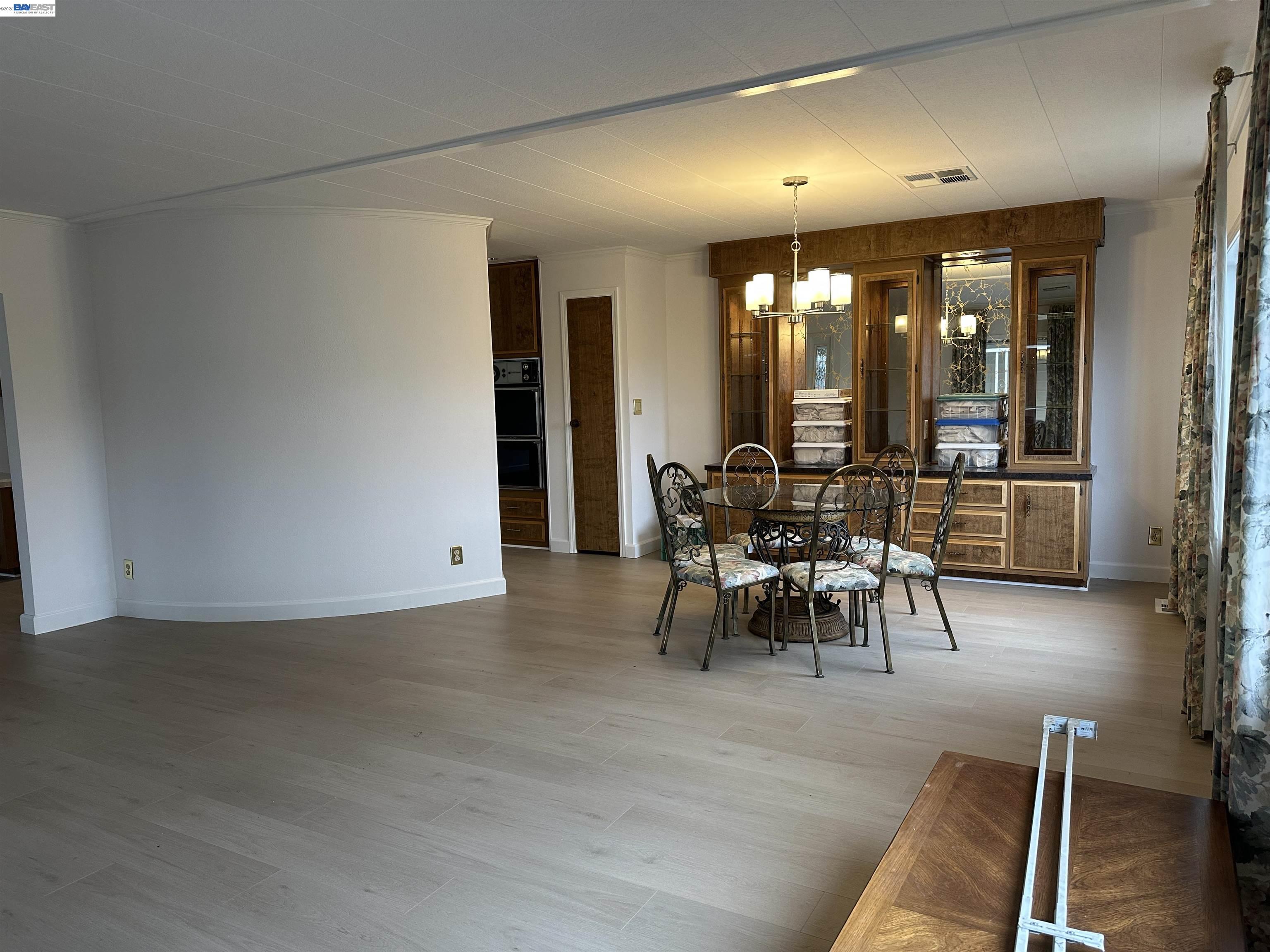 Detail Gallery Image 6 of 28 For 29273 Nantucket Way, Hayward,  CA 94544 - 2 Beds | 2 Baths