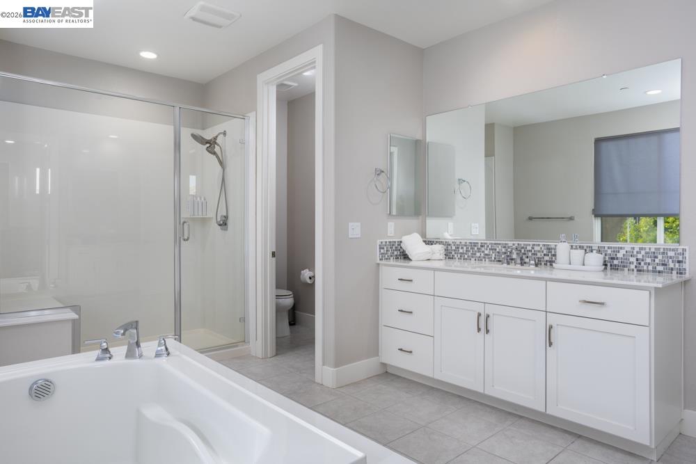 Detail Gallery Image 13 of 33 For 436 Wayland Loop, Livermore,  CA 94550 - 5 Beds | 4 Baths