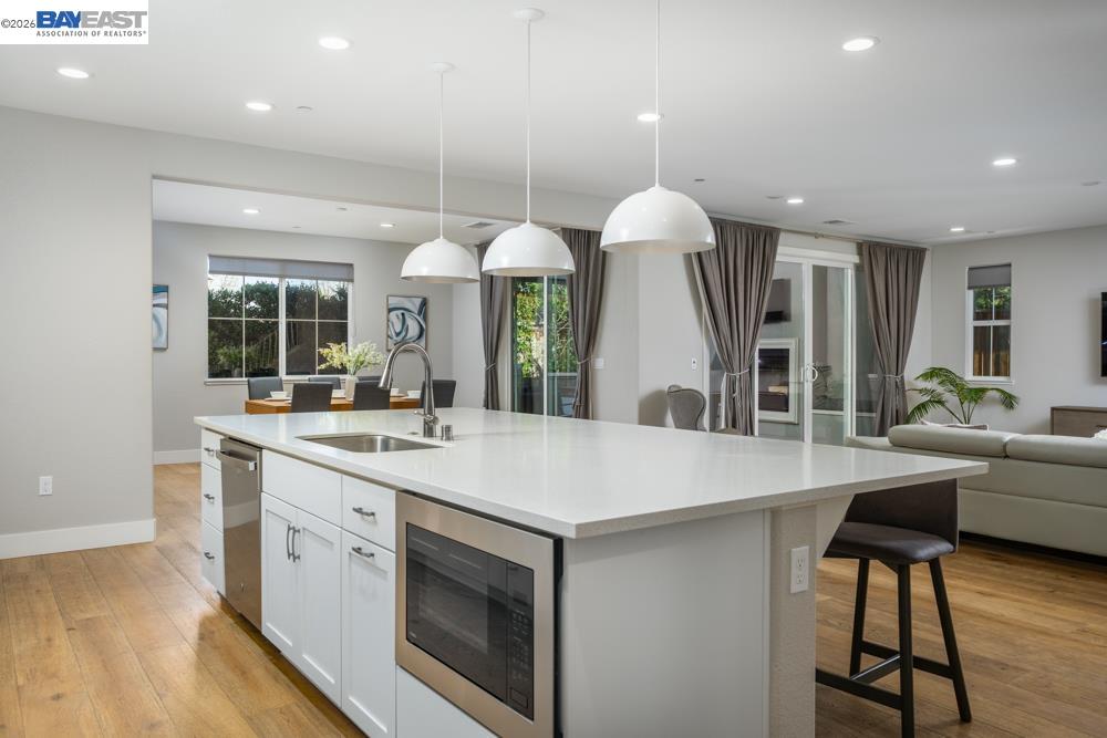 Detail Gallery Image 3 of 33 For 436 Wayland Loop, Livermore,  CA 94550 - 5 Beds | 4 Baths
