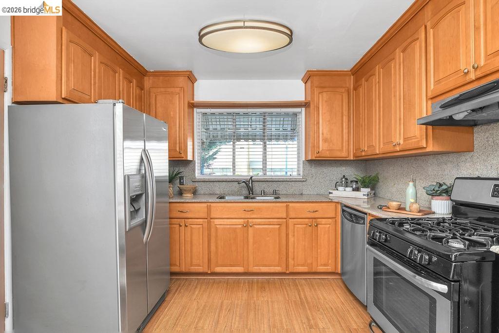 Detail Gallery Image 12 of 36 For 226 S 41st St, Richmond,  CA 94804 - 3 Beds | 1 Baths