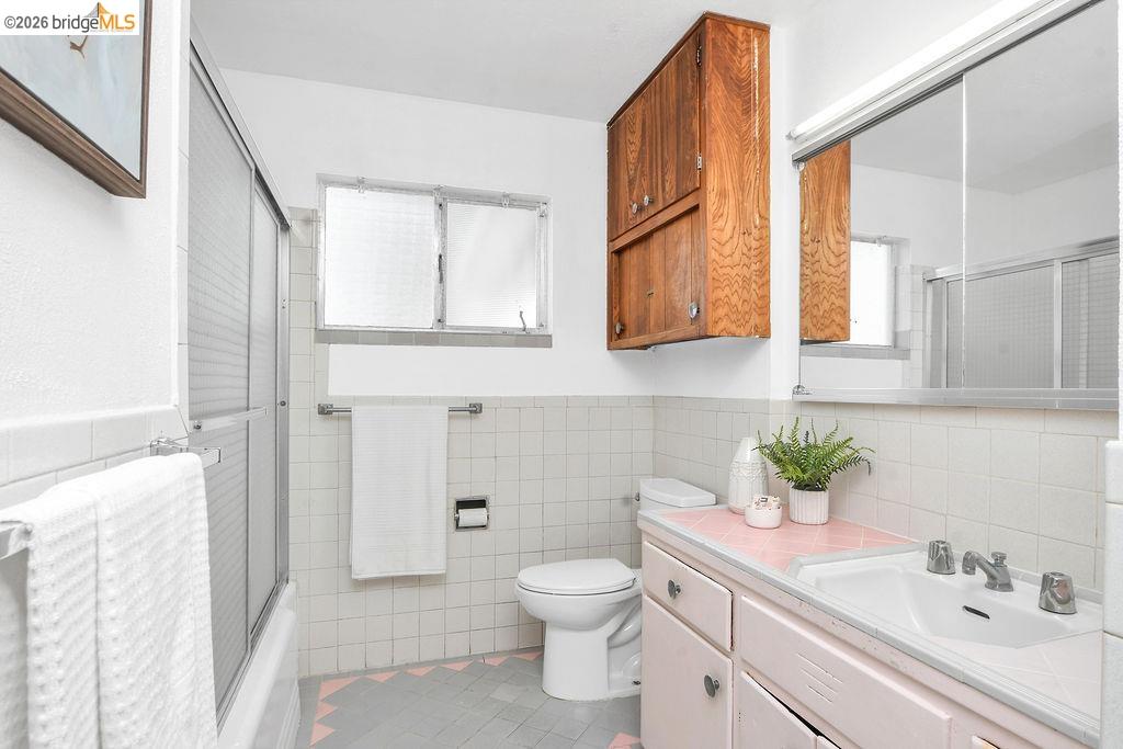 Detail Gallery Image 17 of 36 For 226 S 41st St, Richmond,  CA 94804 - 3 Beds | 1 Baths