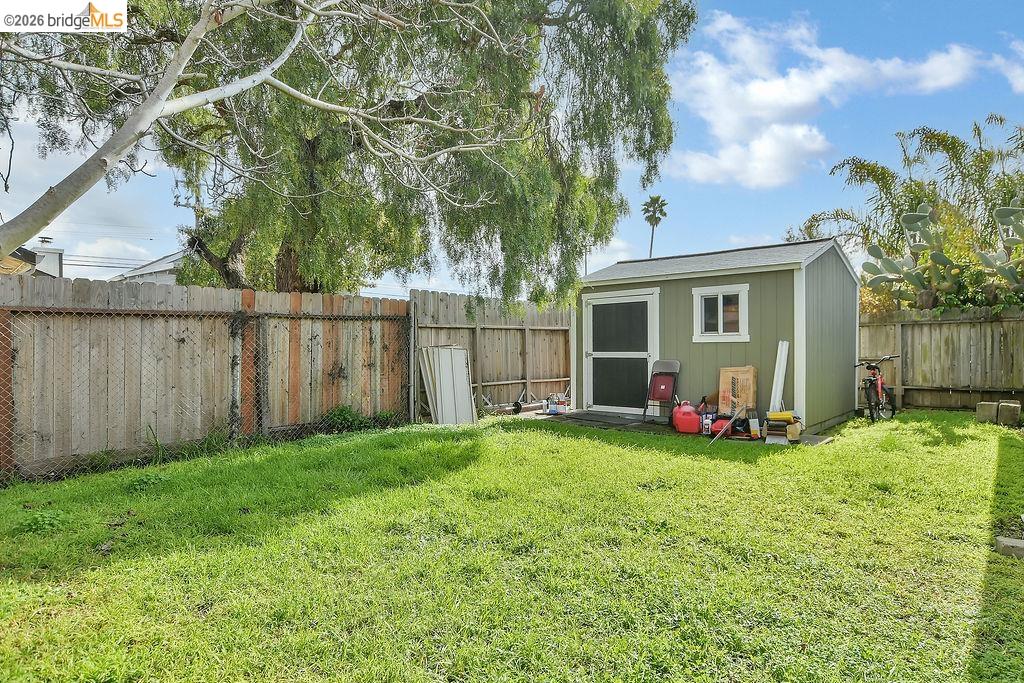 Detail Gallery Image 25 of 36 For 226 S 41st St, Richmond,  CA 94804 - 3 Beds | 1 Baths