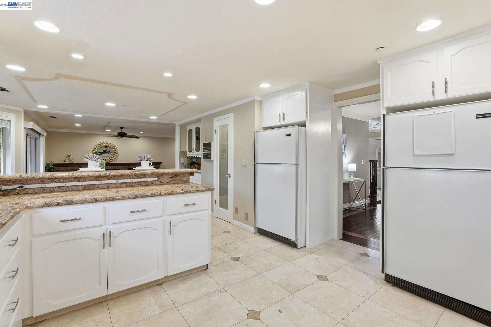 Detail Gallery Image 15 of 51 For 1414 Columbine Way, Livermore,  CA 94551 - 4 Beds | 2/1 Baths