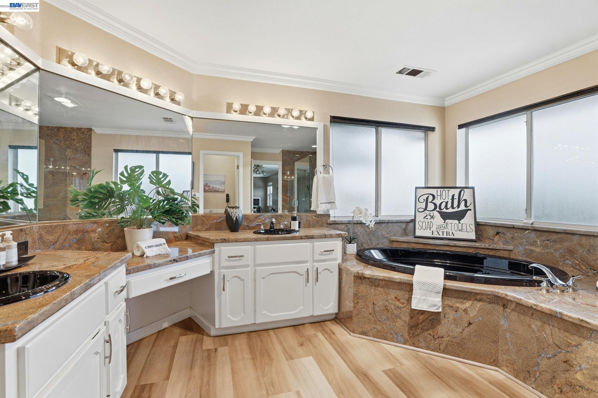 Detail Gallery Image 32 of 51 For 1414 Columbine Way, Livermore,  CA 94551 - 4 Beds | 2/1 Baths