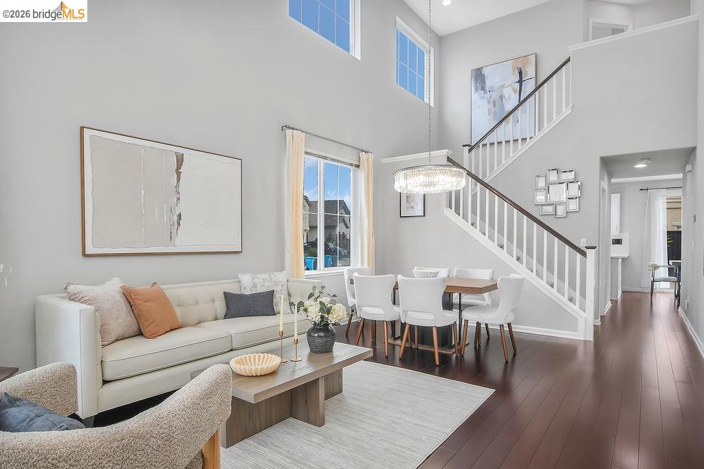 Detail Gallery Image 2 of 19 For 1290 Rachel Way, Vallejo,  CA 94591 - 4 Beds | 2/1 Baths