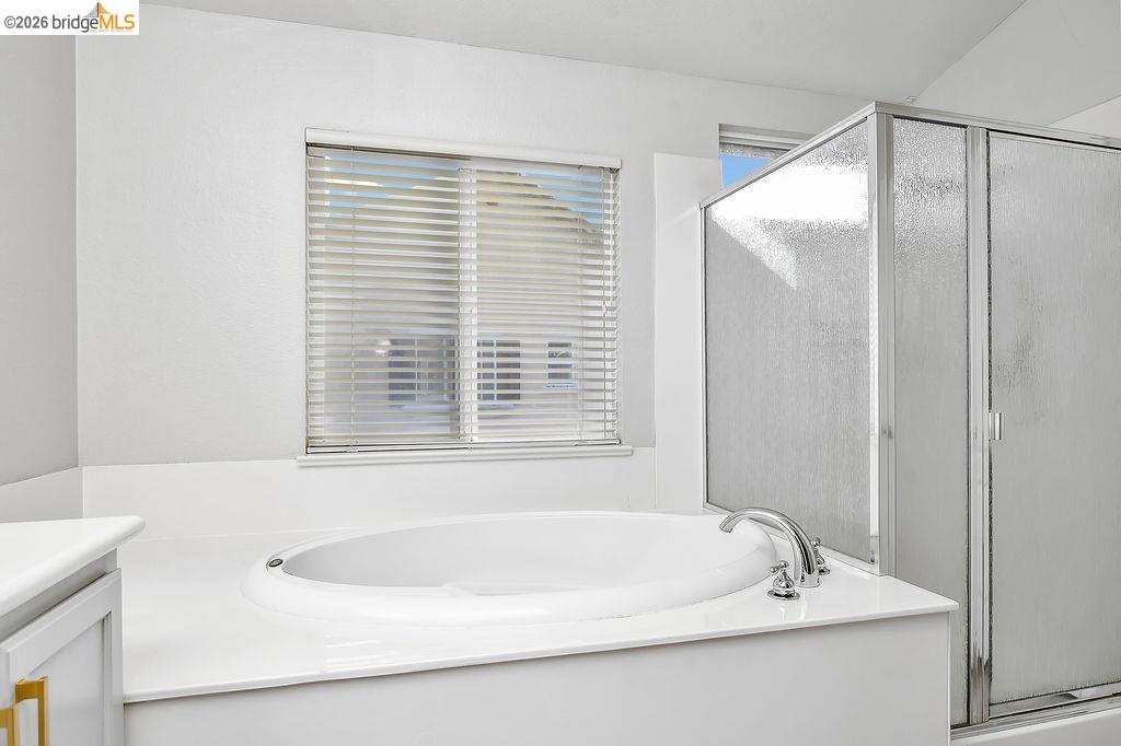 Detail Gallery Image 13 of 19 For 1290 Rachel Way, Vallejo,  CA 94591 - 4 Beds | 2/1 Baths