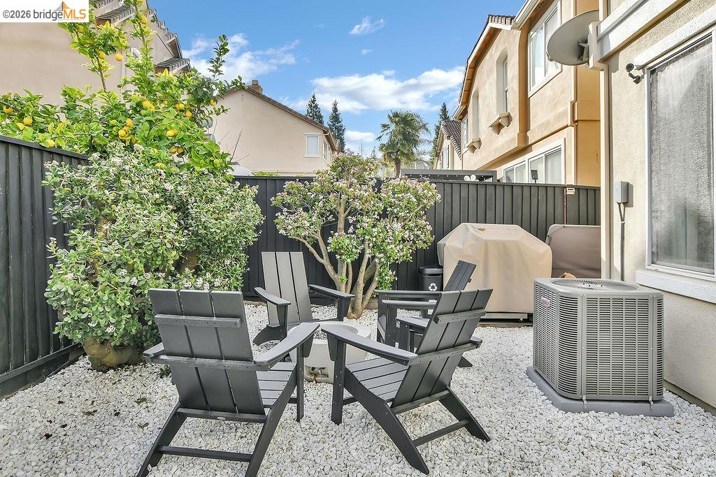 Detail Gallery Image 17 of 19 For 1290 Rachel Way, Vallejo,  CA 94591 - 4 Beds | 2/1 Baths