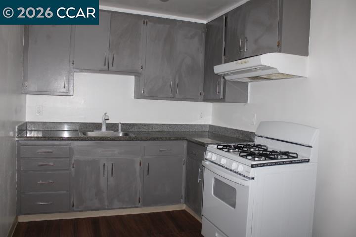 Detail Gallery Image 4 of 15 For 2515 Manchester Ave #2,  San Pablo,  CA 94806 - 2 Beds | 1 Baths