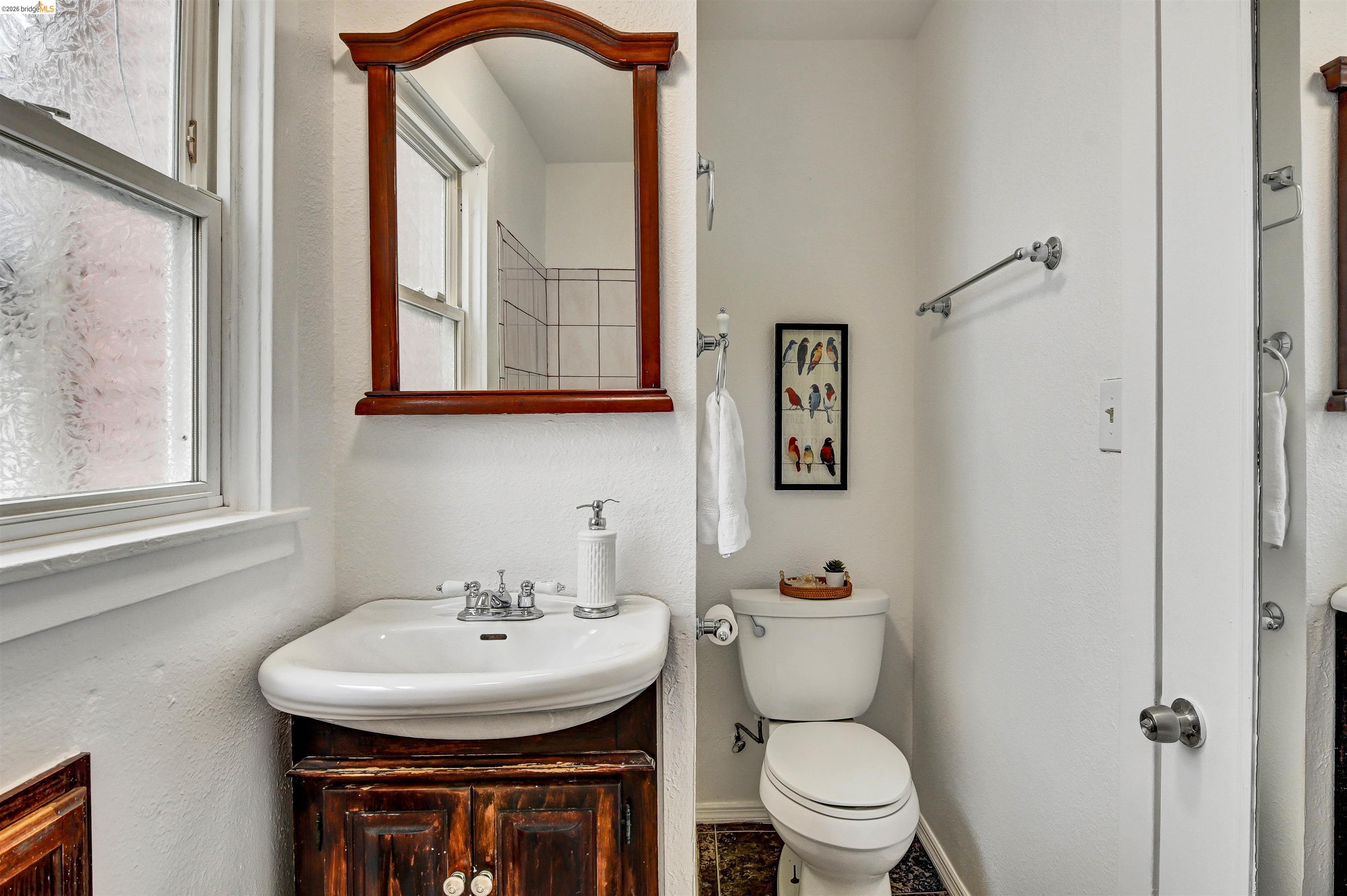 Detail Gallery Image 23 of 32 For 6236 Laird Ave, Oakland,  CA 94605 - 2 Beds | 1 Baths