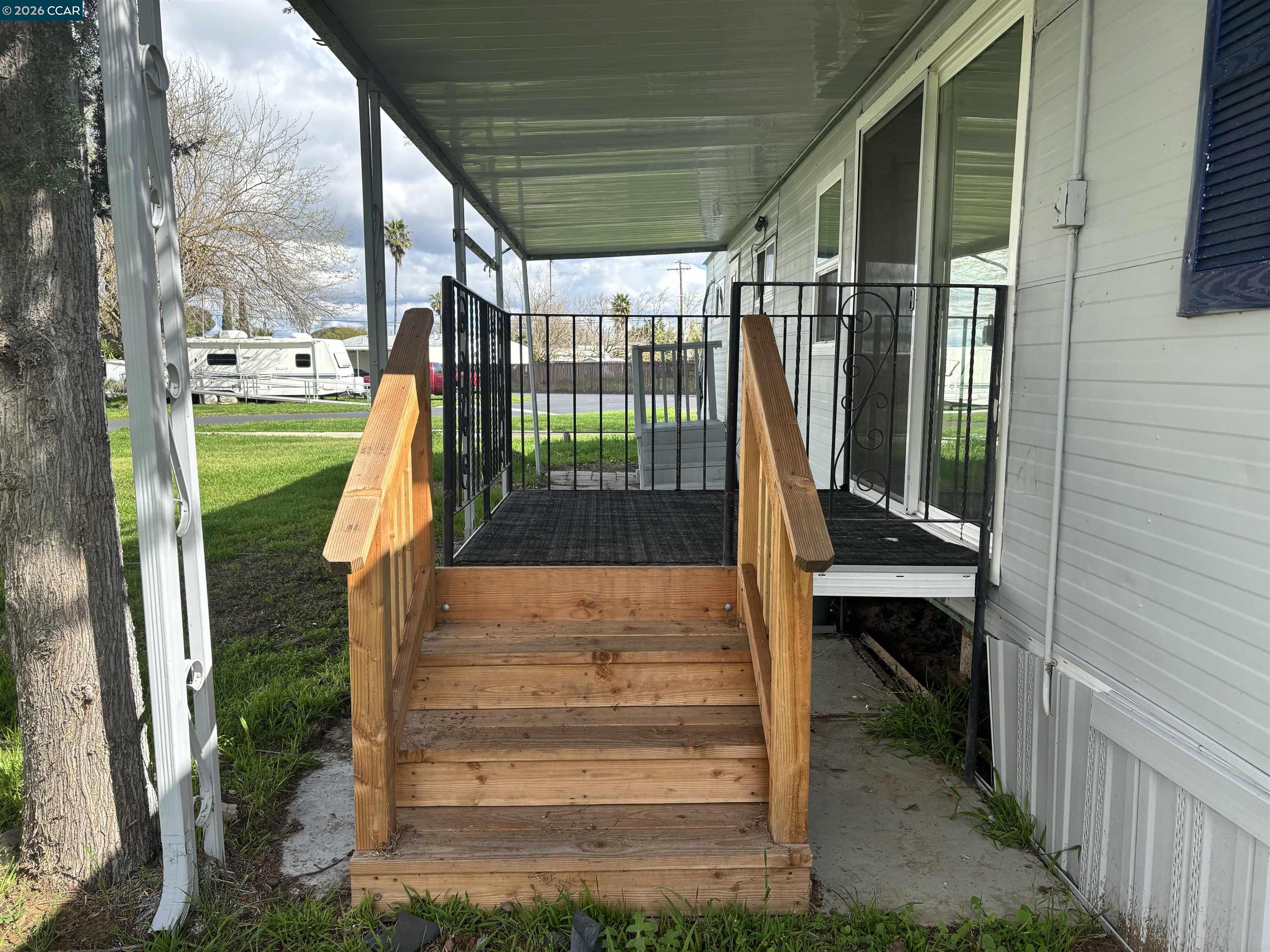 Detail Gallery Image 3 of 17 For 3505 Gateway Rd, 13m,  Bethel Island,  CA 94511 - 1 Beds | 1 Baths