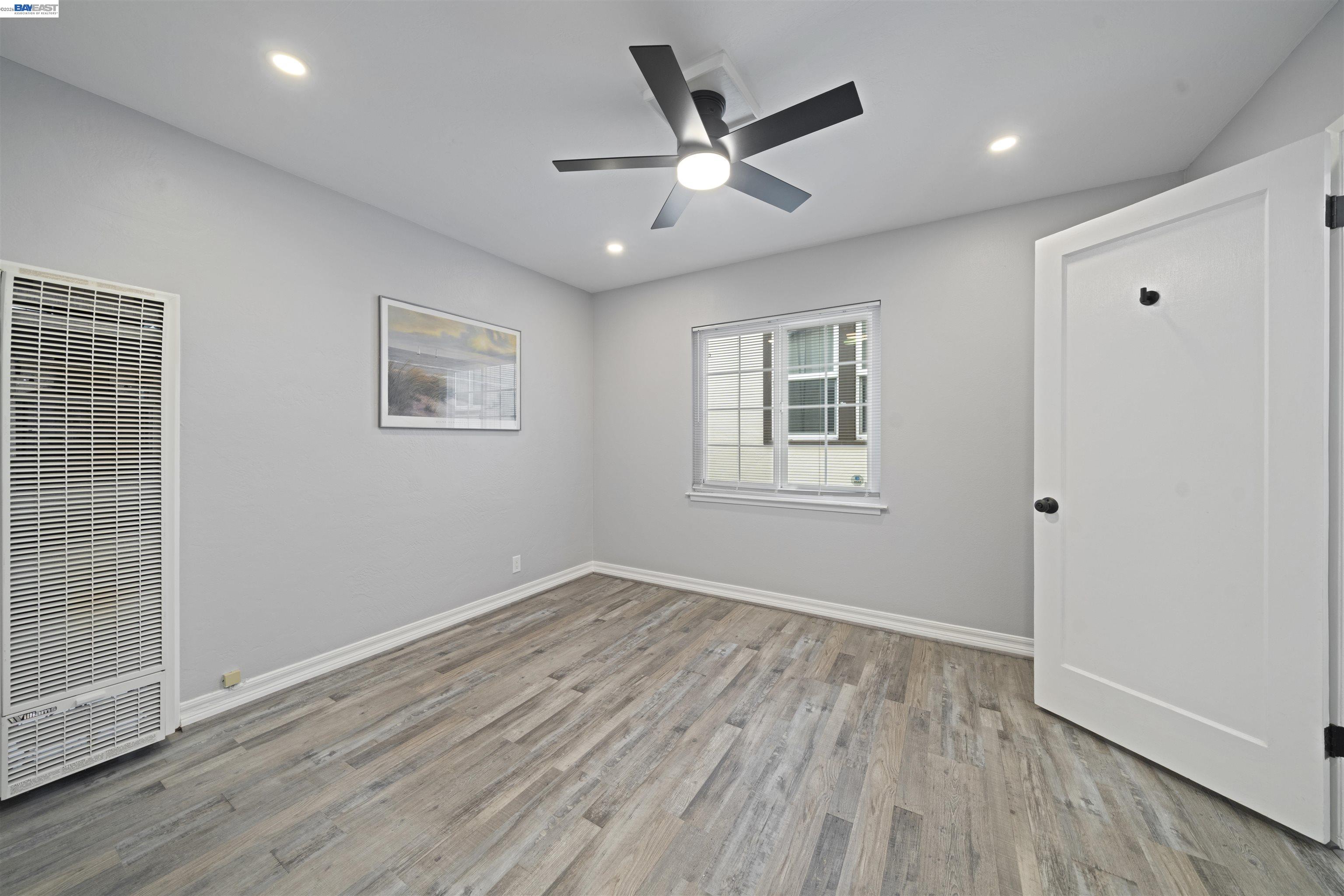 Detail Gallery Image 16 of 28 For 22123 Main St, Hayward,  CA 94541 - 2 Beds | 1 Baths