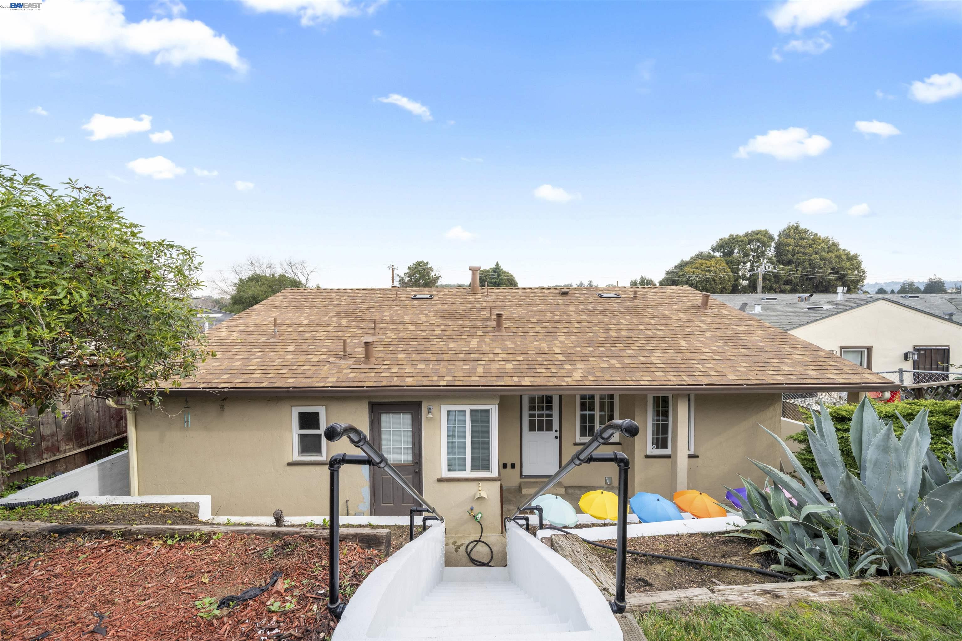 Detail Gallery Image 24 of 28 For 22123 Main St, Hayward,  CA 94541 - 2 Beds | 1 Baths