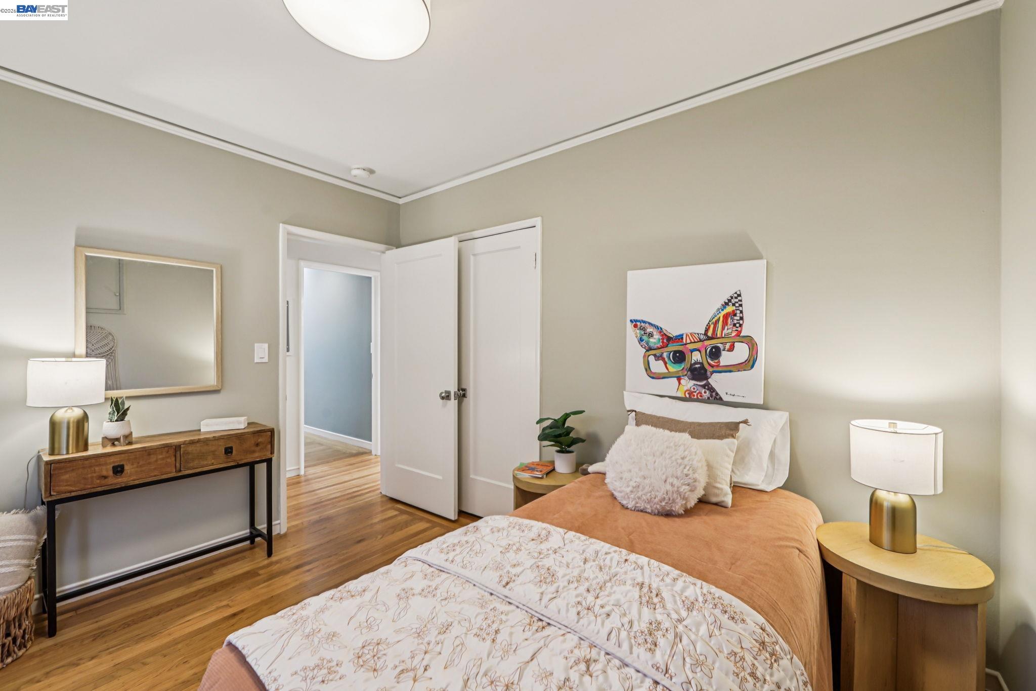 Detail Gallery Image 17 of 30 For 1211 Court St, Alameda,  CA 94501 - 2 Beds | 2 Baths