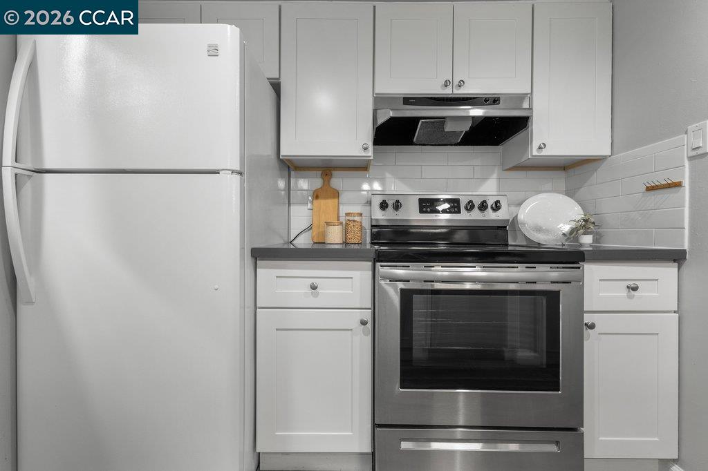 Photo #8: 41124838 Listing: Photo #8