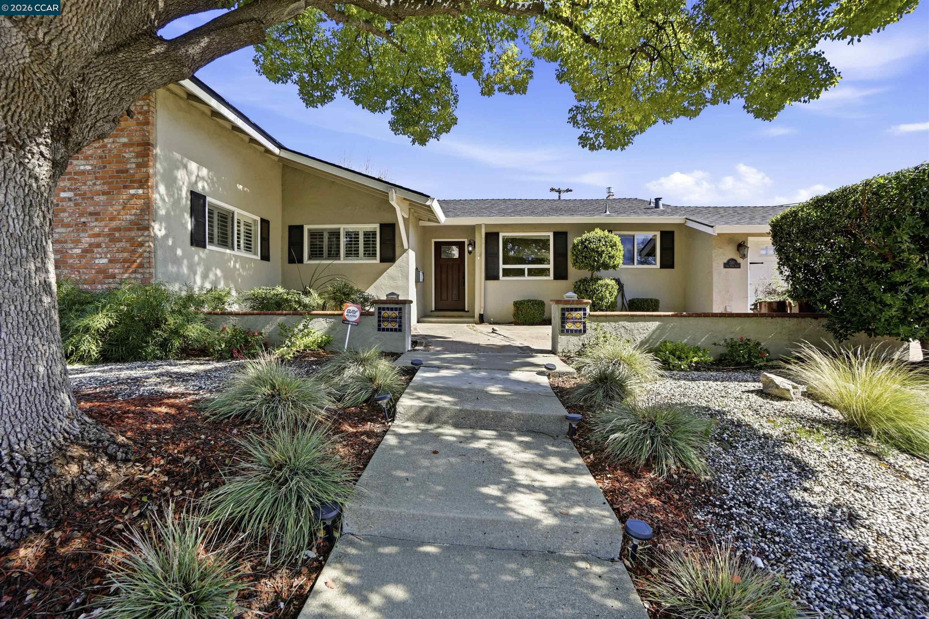 Detail Gallery Image 3 of 27 For 2117 Gill Port Ln., Walnut Creek,  CA 94598 - 4 Beds | 2 Baths