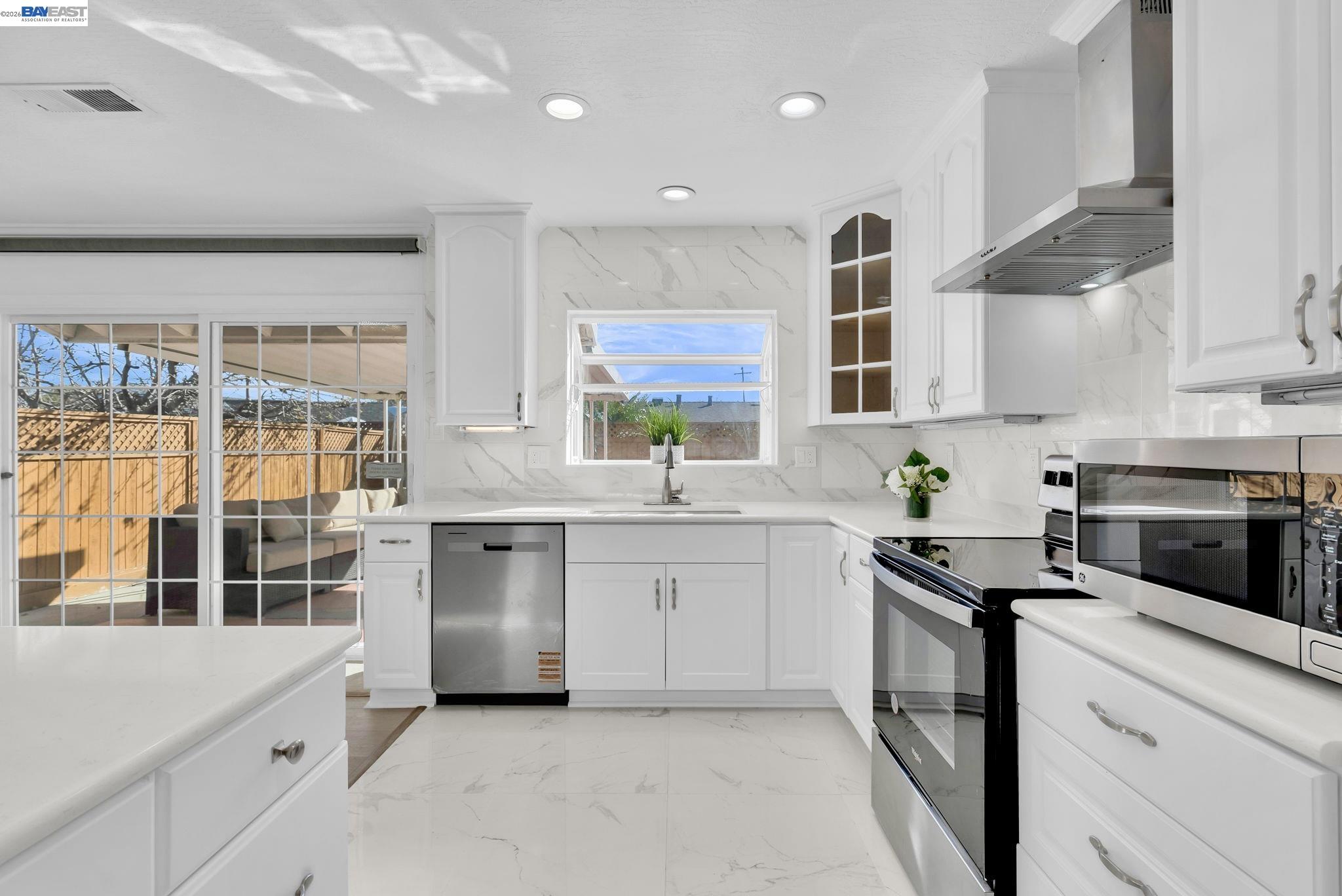 Detail Gallery Image 15 of 43 For 1532 Kooser Rd, San Jose,  CA 95118 - 4 Beds | 3 Baths