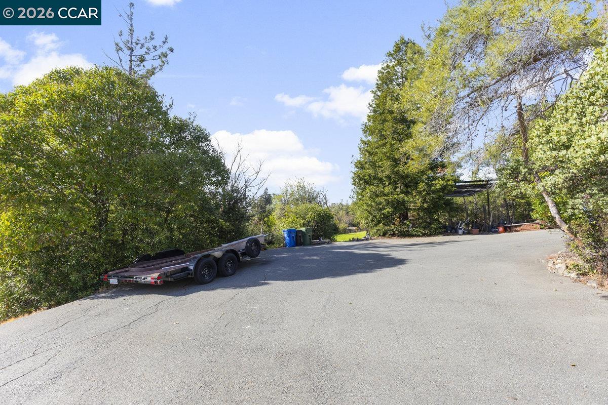 Detail Gallery Image 23 of 33 For 1101 Scots Ln, Walnut Creek,  CA 94596 - 3 Beds | 2/1 Baths