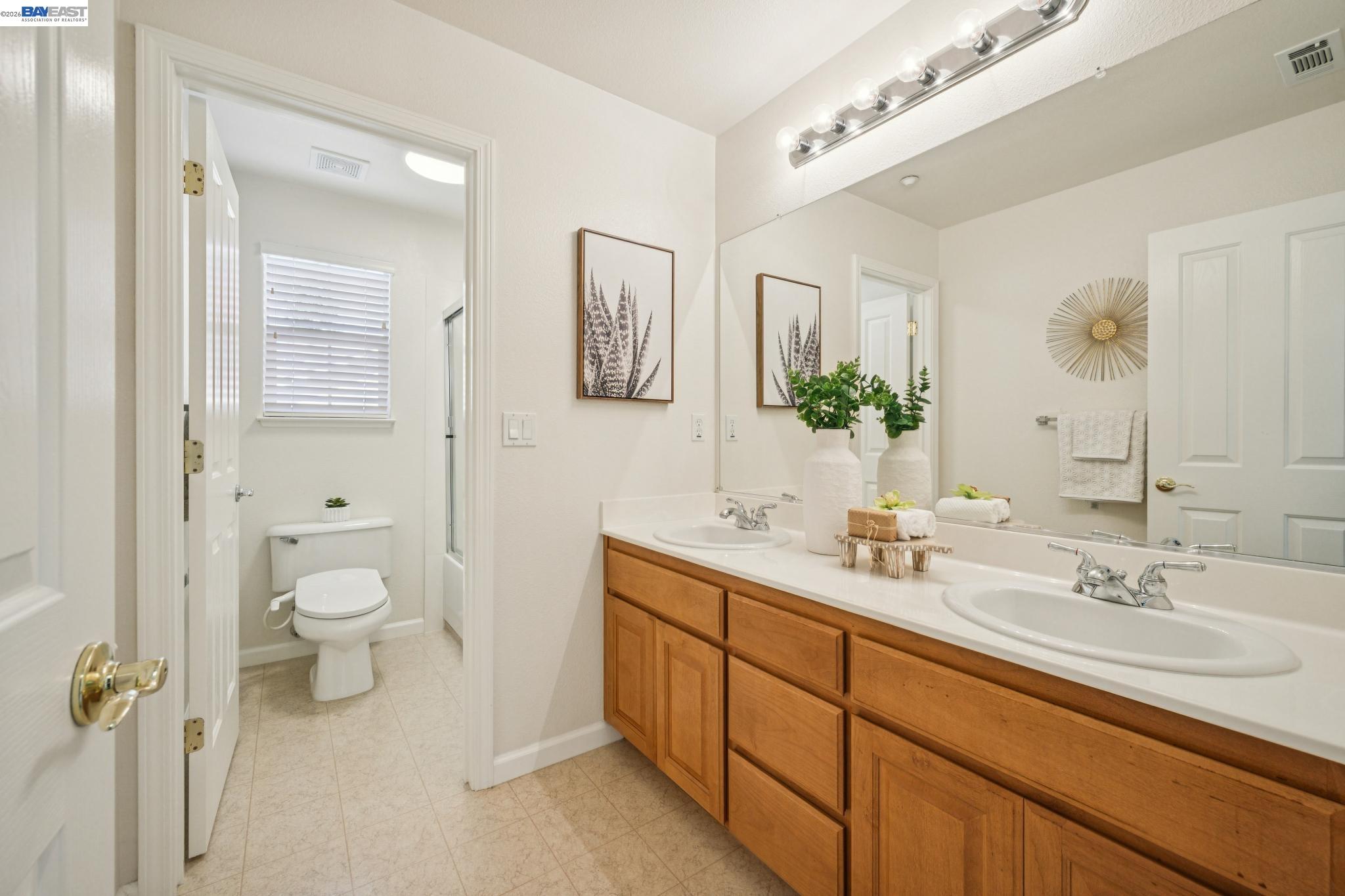 Detail Gallery Image 45 of 59 For 28862 Bay Heights Rd, Hayward,  CA 94542 - 5 Beds | 3 Baths