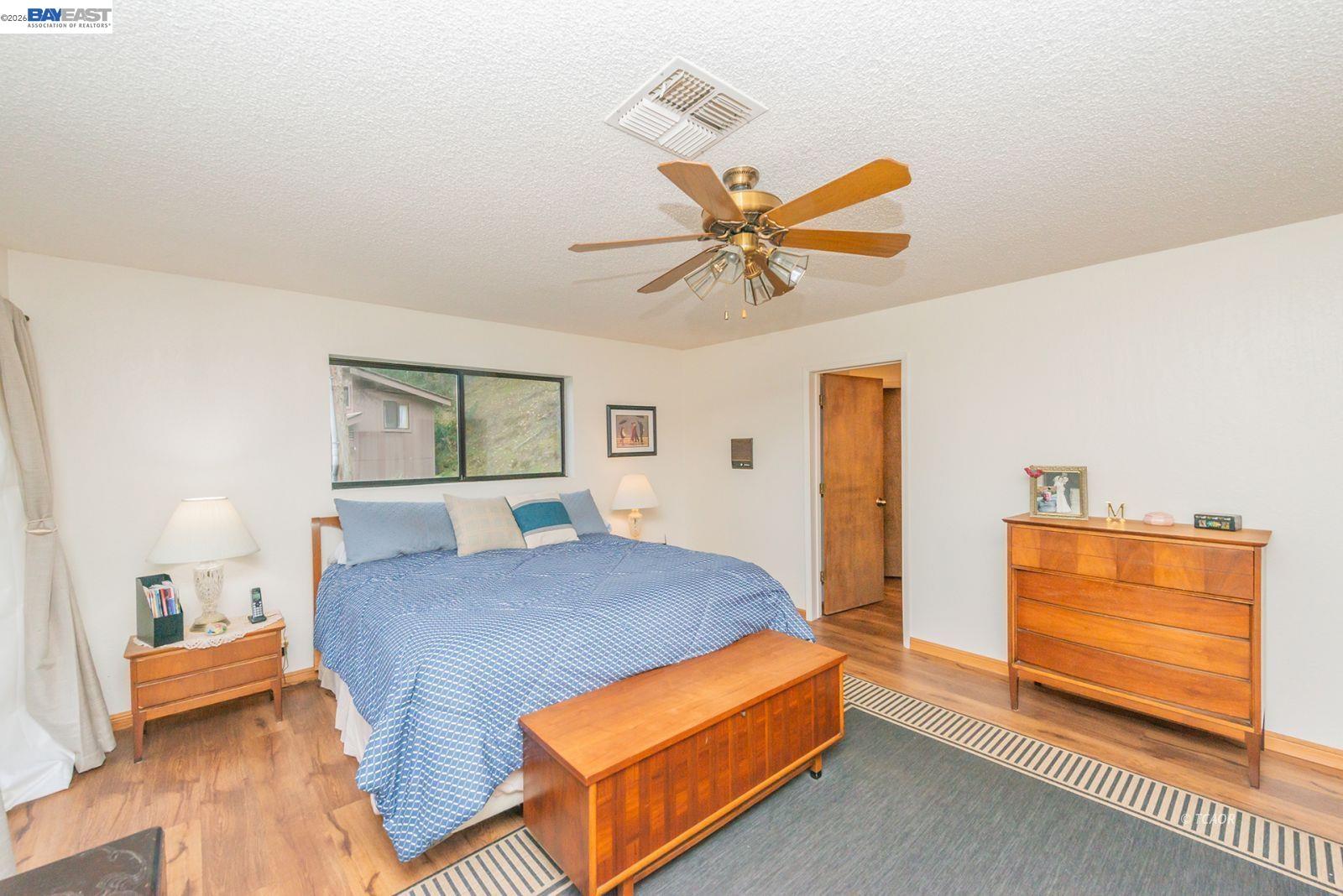 Detail Gallery Image 18 of 52 For 2393 Poker Bar Rd, Douglas City,  CA 96024 - 3 Beds | 2/1 Baths