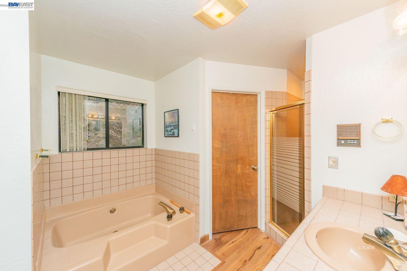 Detail Gallery Image 19 of 52 For 2393 Poker Bar Rd, Douglas City,  CA 96024 - 3 Beds | 2/1 Baths