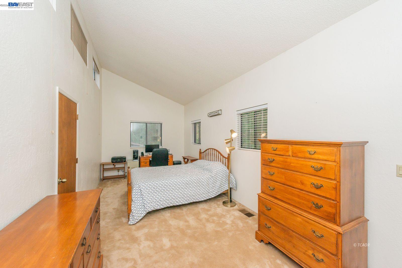 Detail Gallery Image 24 of 52 For 2393 Poker Bar Rd, Douglas City,  CA 96024 - 3 Beds | 2/1 Baths