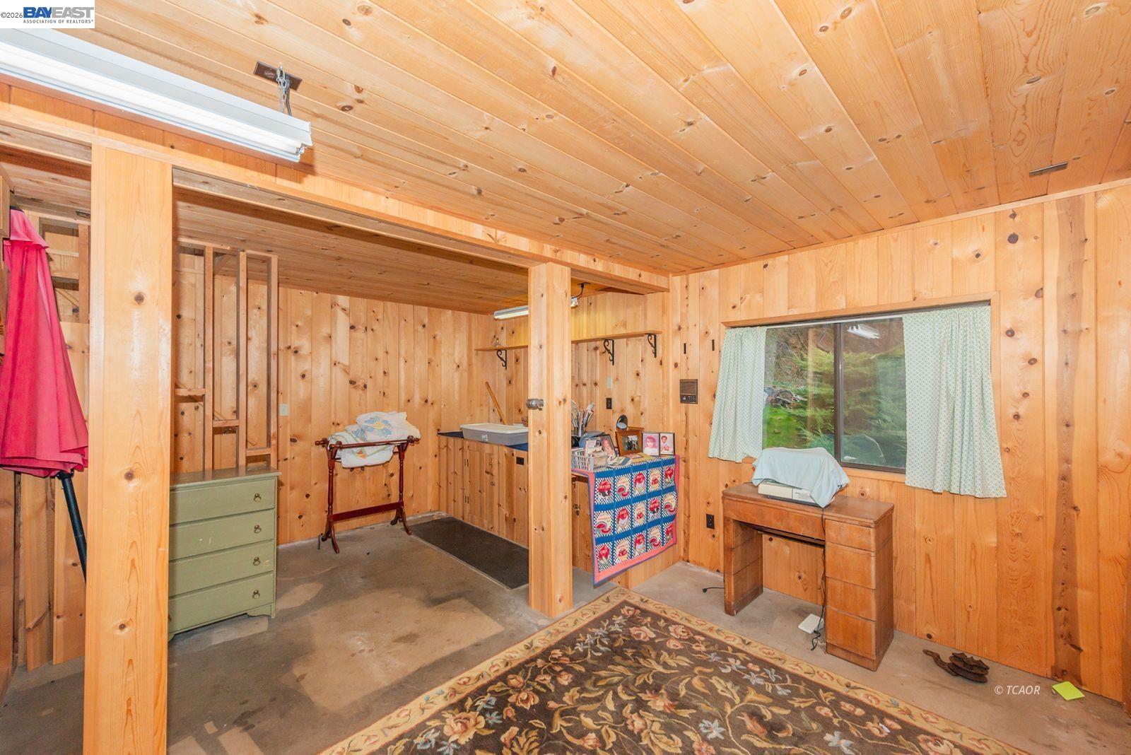 Detail Gallery Image 28 of 52 For 2393 Poker Bar Rd, Douglas City,  CA 96024 - 3 Beds | 2/1 Baths