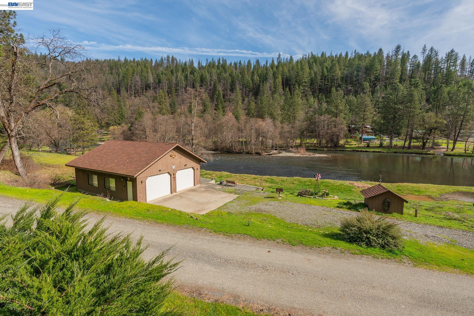 Detail Gallery Image 32 of 52 For 2393 Poker Bar Rd, Douglas City,  CA 96024 - 3 Beds | 2/1 Baths