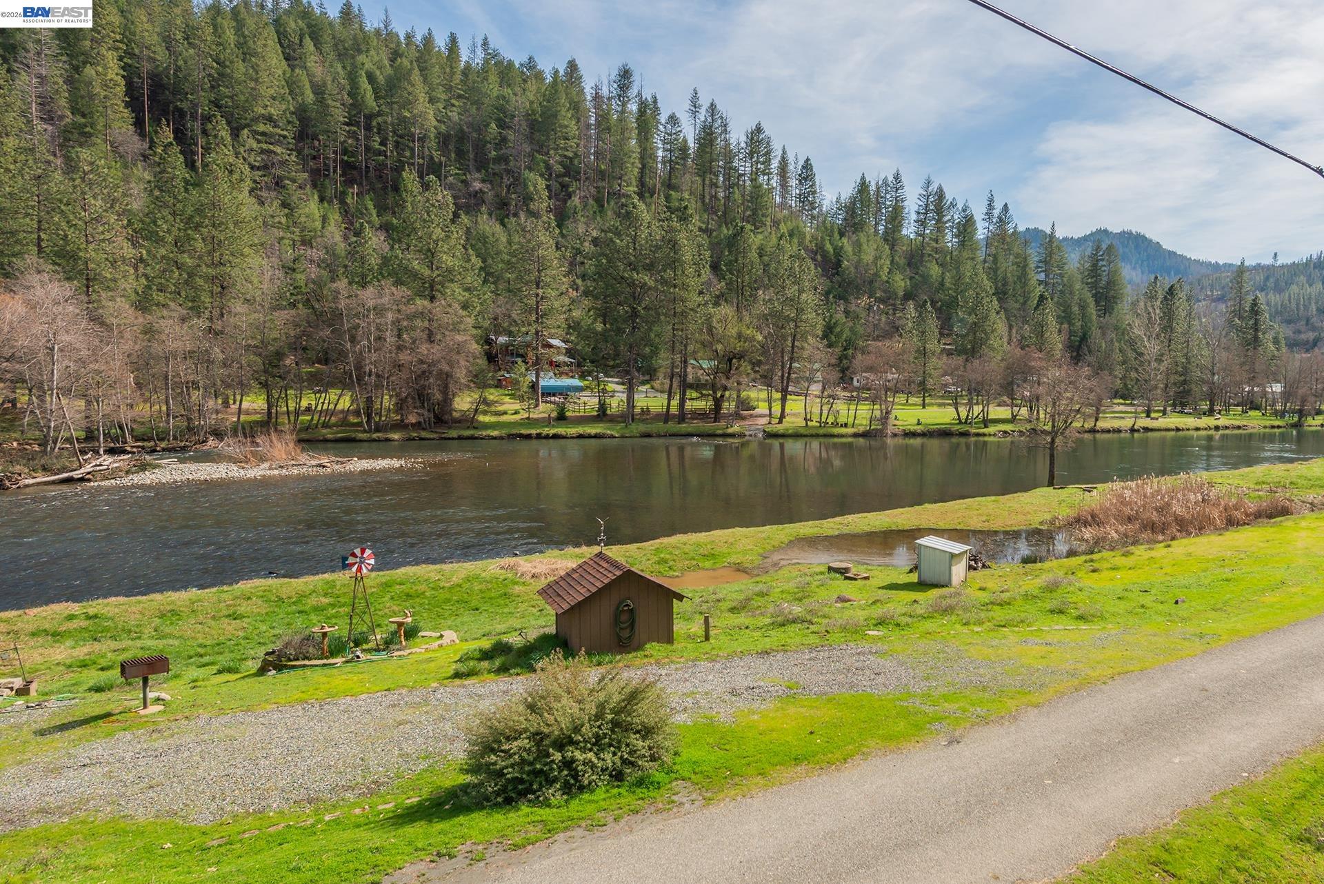 Detail Gallery Image 33 of 52 For 2393 Poker Bar Rd, Douglas City,  CA 96024 - 3 Beds | 2/1 Baths