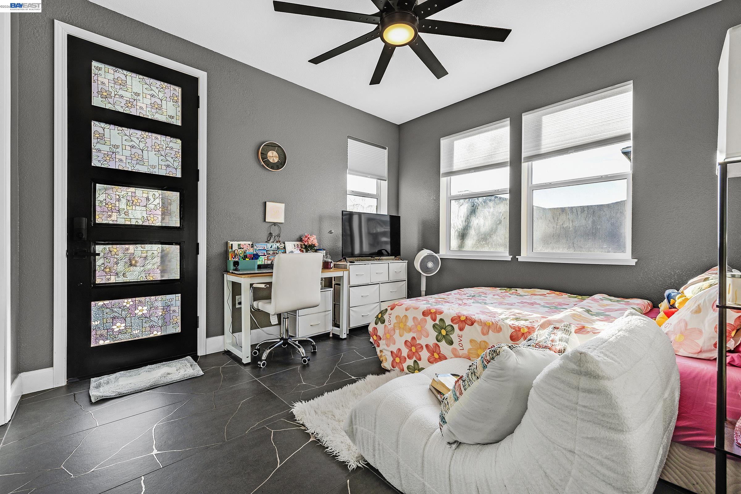 Detail Gallery Image 16 of 60 For 259 Eagle Nest Dr, Oakley,  CA 94561 - 5 Beds | 4/1 Baths