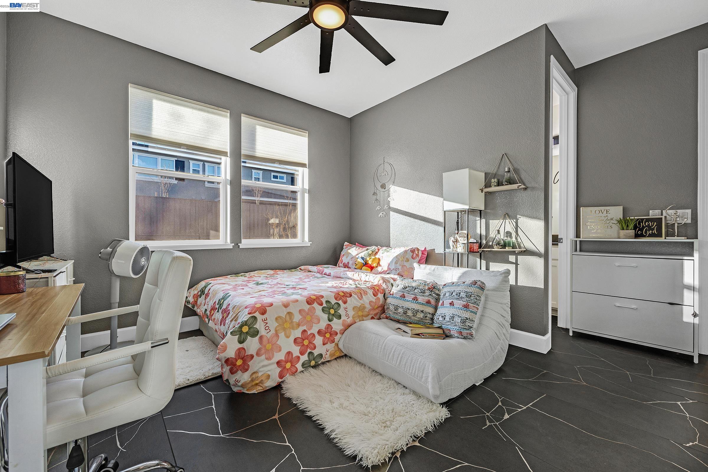 Detail Gallery Image 17 of 60 For 259 Eagle Nest Dr, Oakley,  CA 94561 - 5 Beds | 4/1 Baths