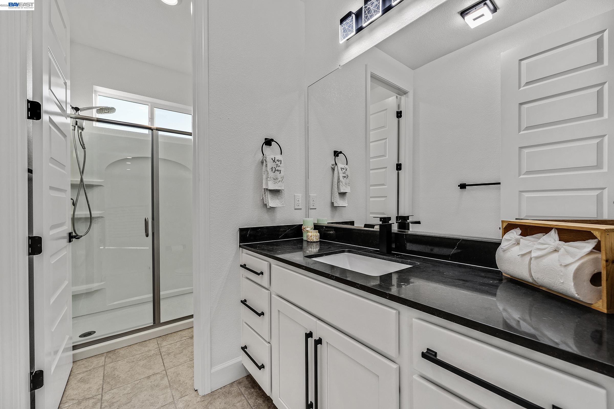 Detail Gallery Image 27 of 60 For 259 Eagle Nest Dr, Oakley,  CA 94561 - 5 Beds | 4/1 Baths