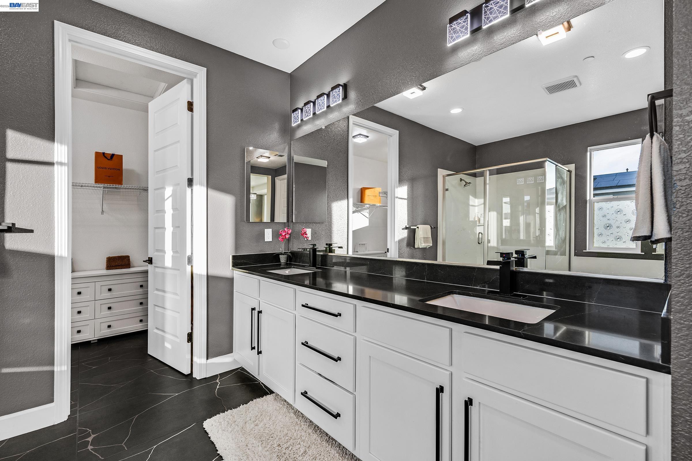 Detail Gallery Image 34 of 60 For 259 Eagle Nest Dr, Oakley,  CA 94561 - 5 Beds | 4/1 Baths