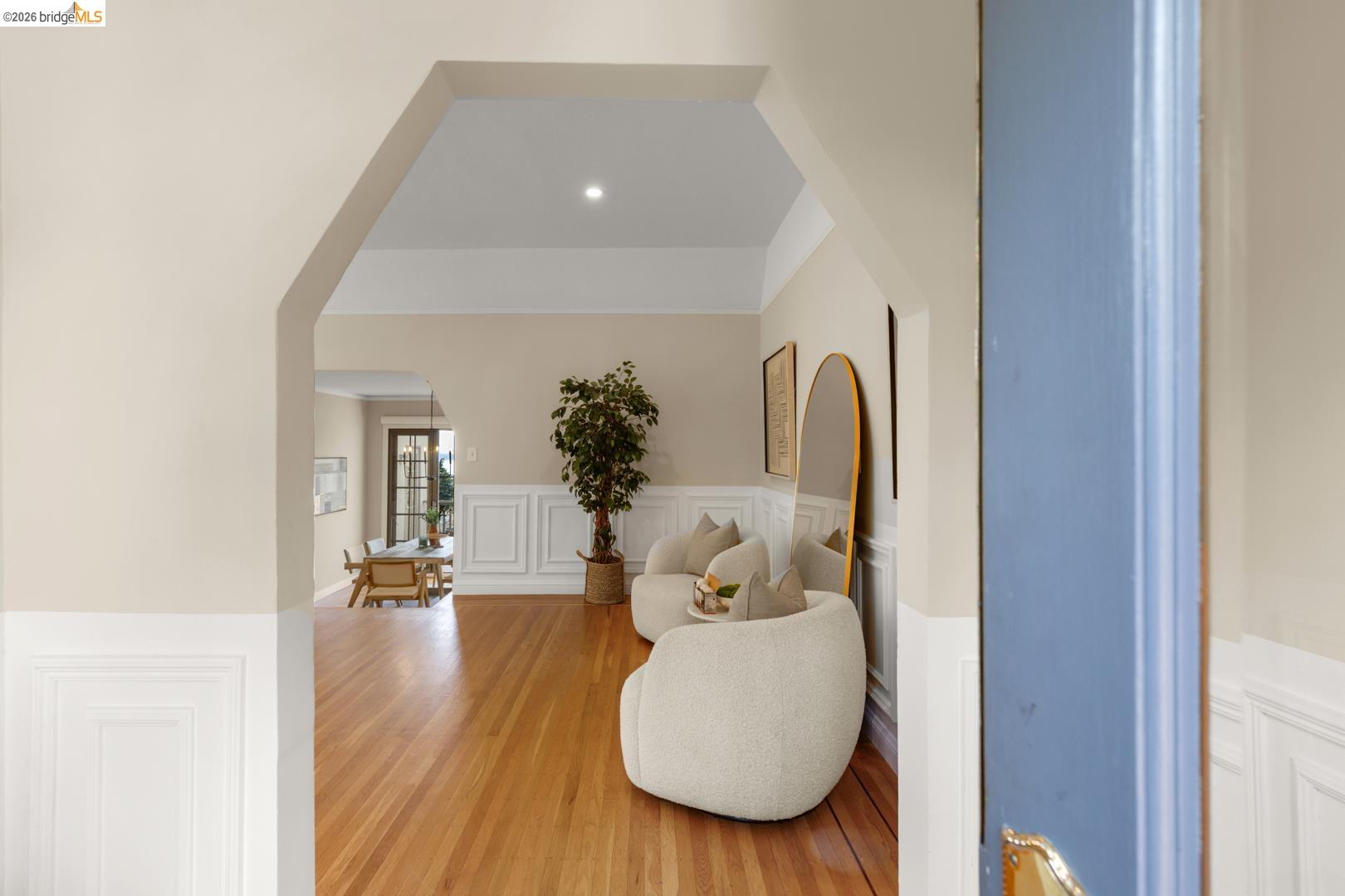 Detail Gallery Image 4 of 30 For 22 Windsor Ave, Kensington,  CA 94708 - 3 Beds | 2 Baths