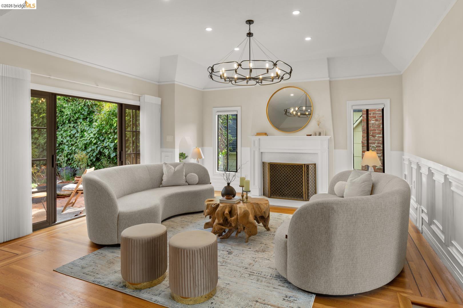 Detail Gallery Image 6 of 30 For 22 Windsor Ave, Kensington,  CA 94708 - 3 Beds | 2 Baths