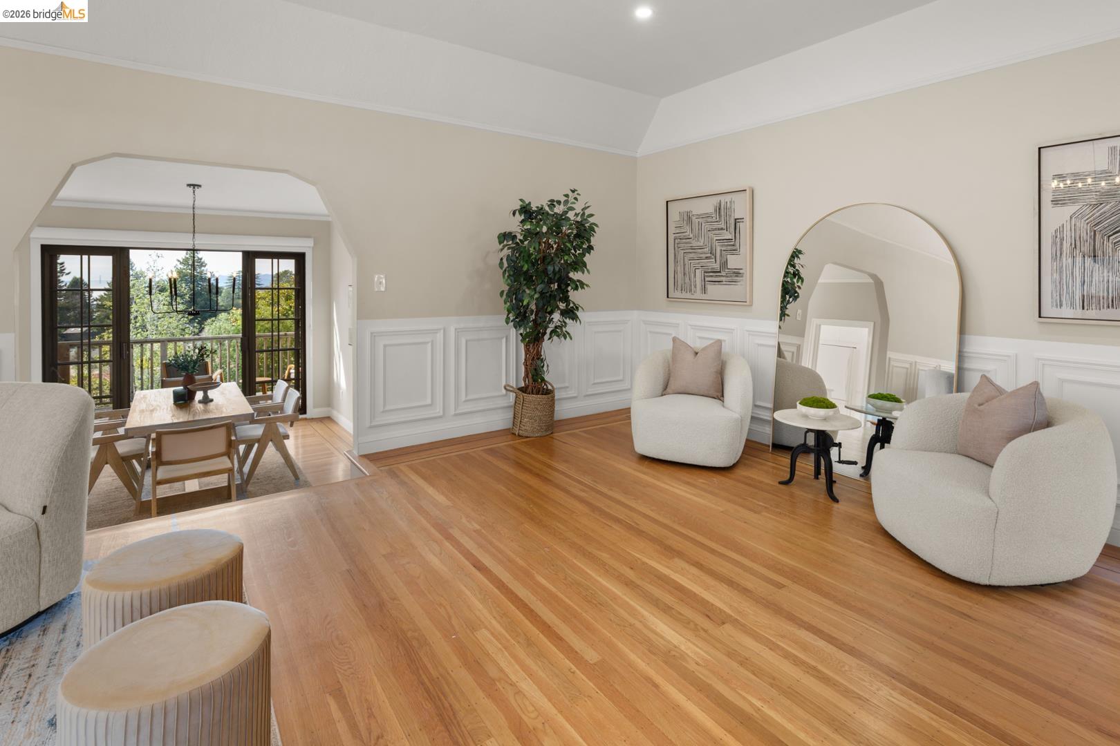 Detail Gallery Image 9 of 30 For 22 Windsor Ave, Kensington,  CA 94708 - 3 Beds | 2 Baths