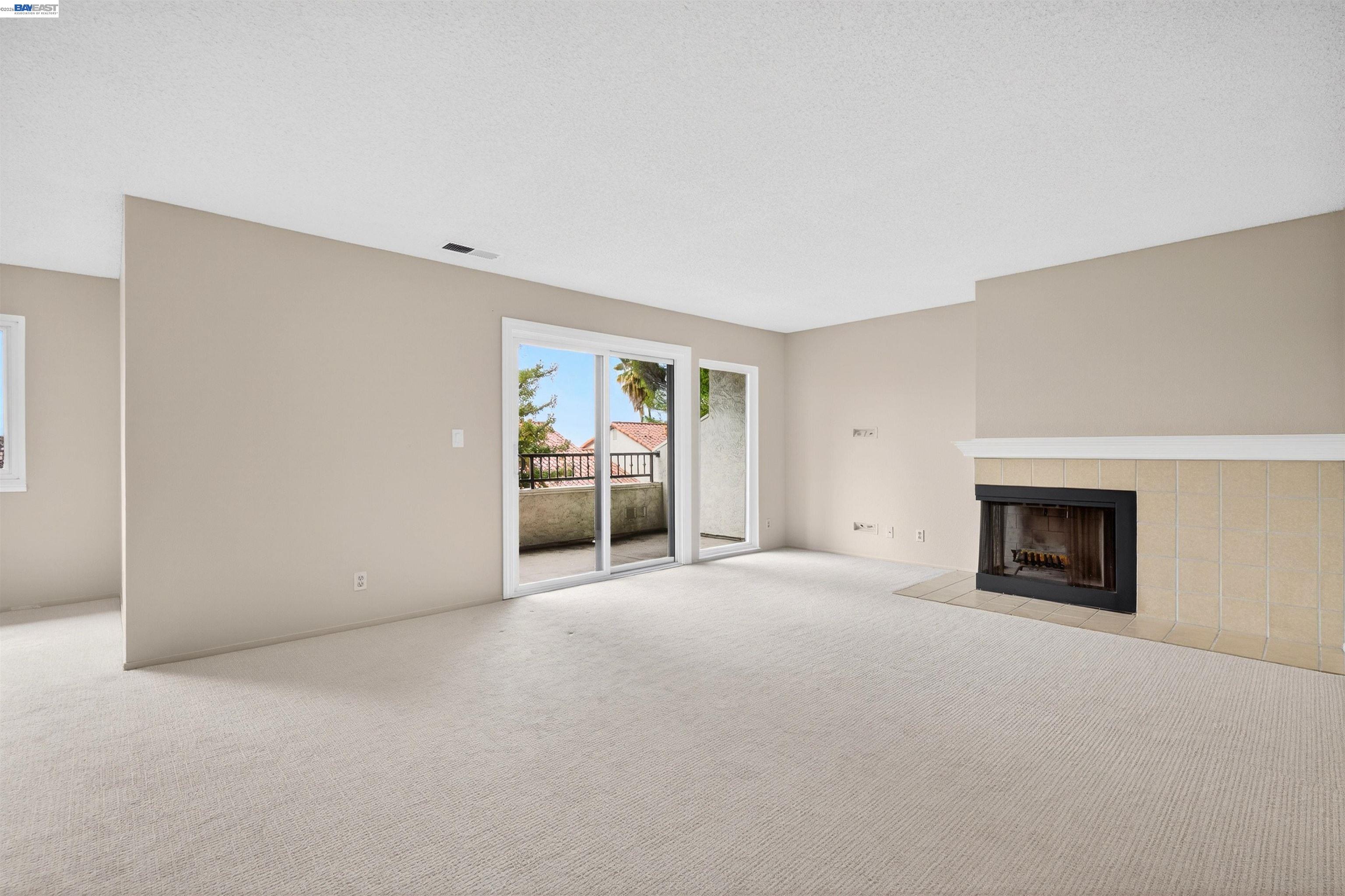 Photo #2: 41124858 Listing: Photo #2