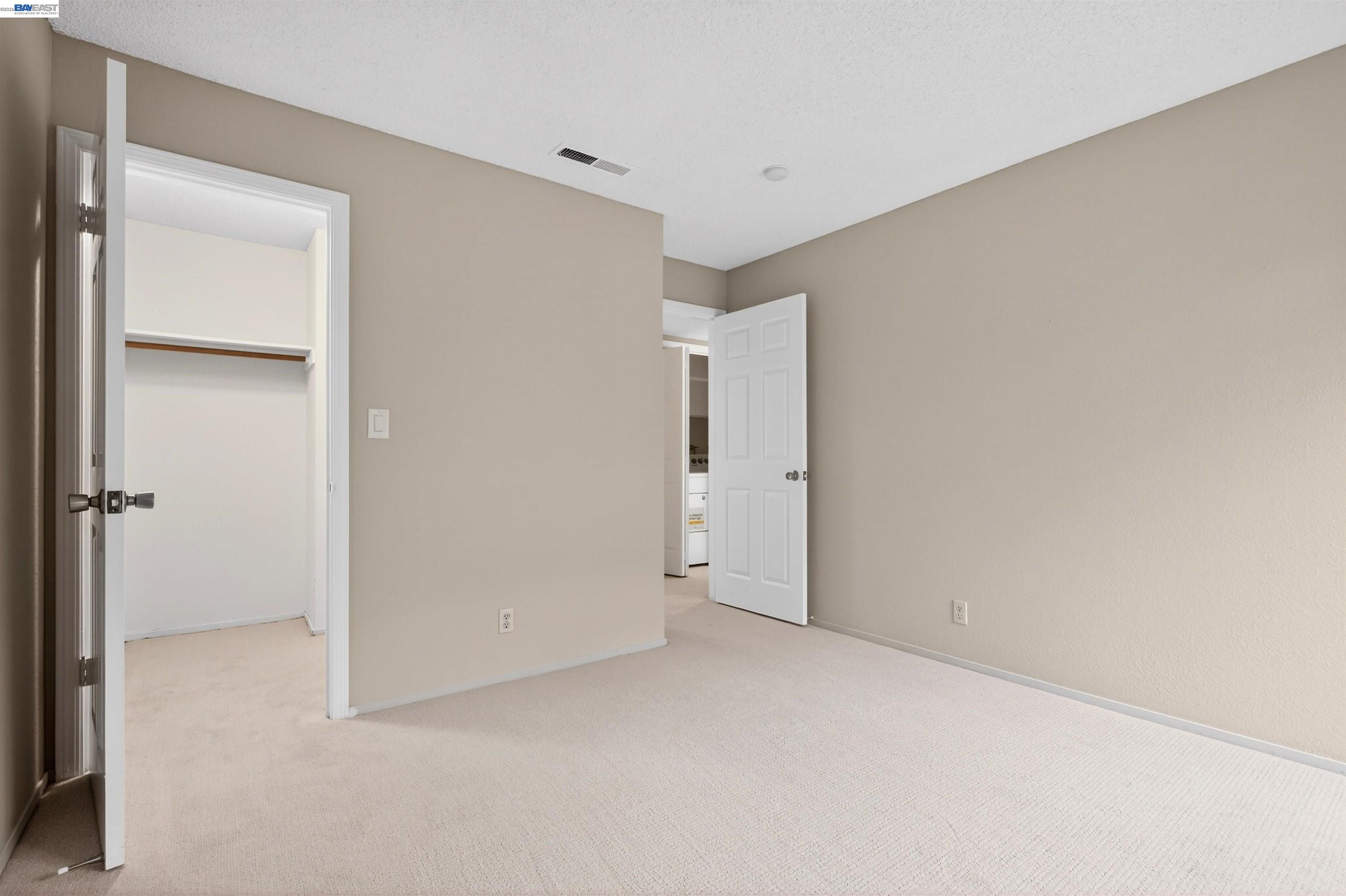 Photo #9: 41124858 Listing: Photo #9