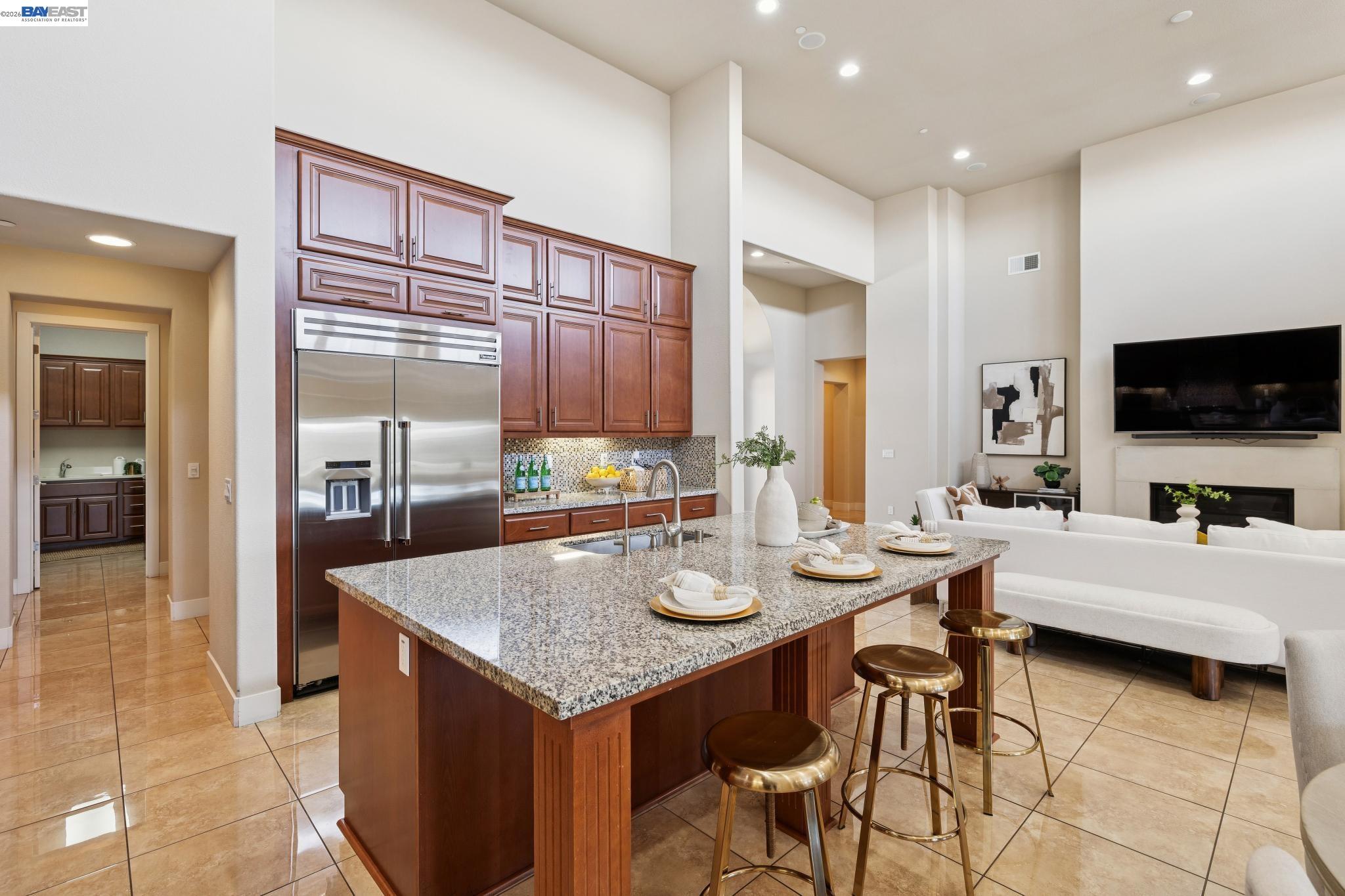 Detail Gallery Image 13 of 60 For 73 Stonebrae Rd, Hayward,  CA 94542 - 4 Beds | 4/1 Baths