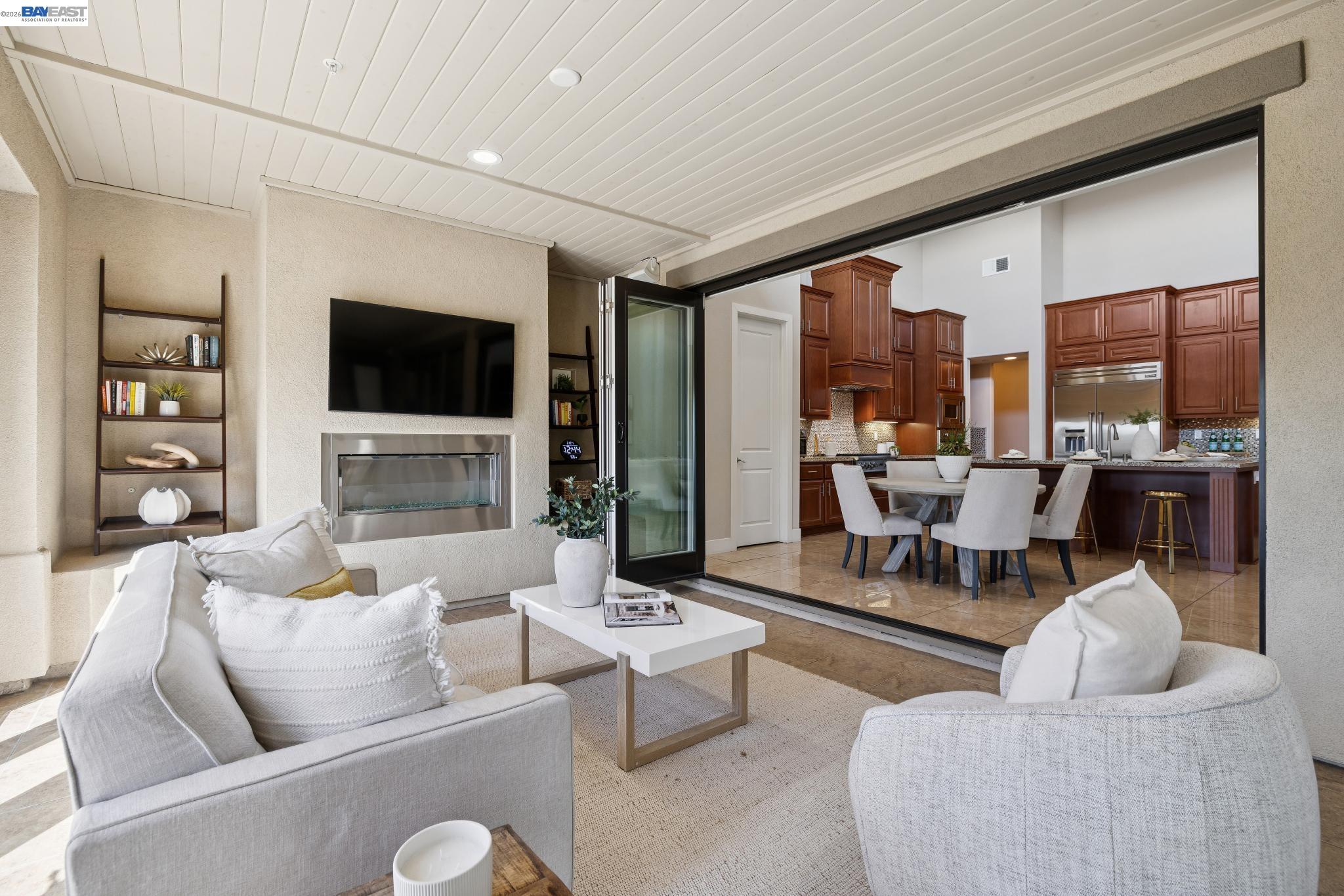 Detail Gallery Image 18 of 60 For 73 Stonebrae Rd, Hayward,  CA 94542 - 4 Beds | 4/1 Baths