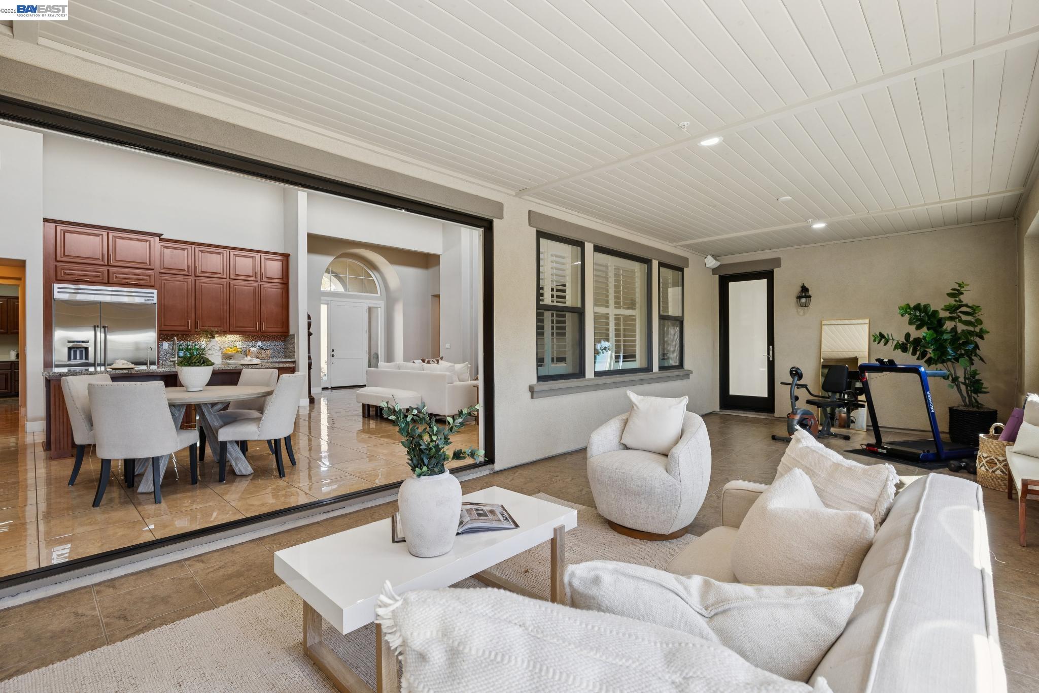 Detail Gallery Image 19 of 60 For 73 Stonebrae Rd, Hayward,  CA 94542 - 4 Beds | 4/1 Baths