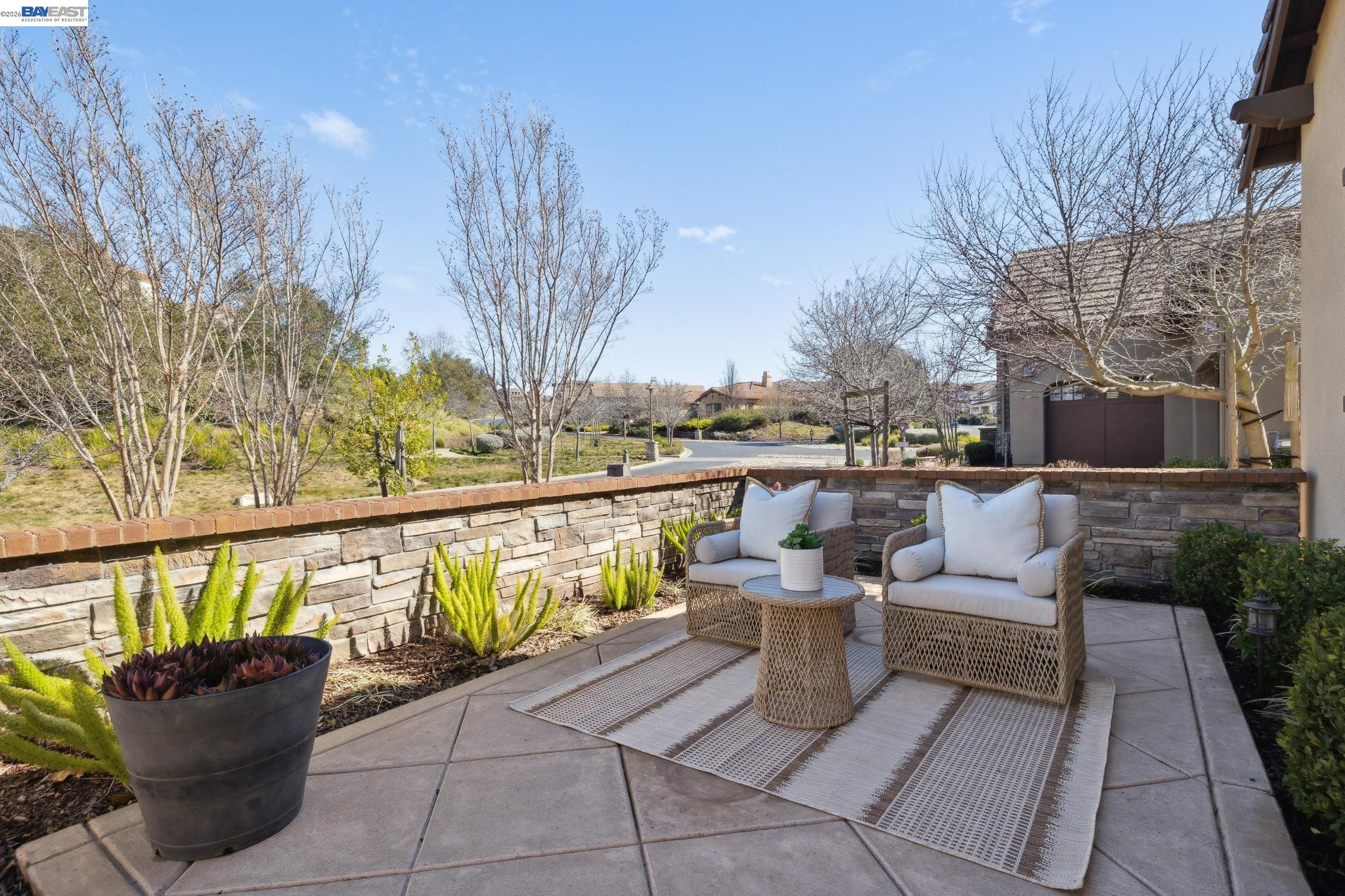 Detail Gallery Image 3 of 60 For 73 Stonebrae Rd, Hayward,  CA 94542 - 4 Beds | 4/1 Baths