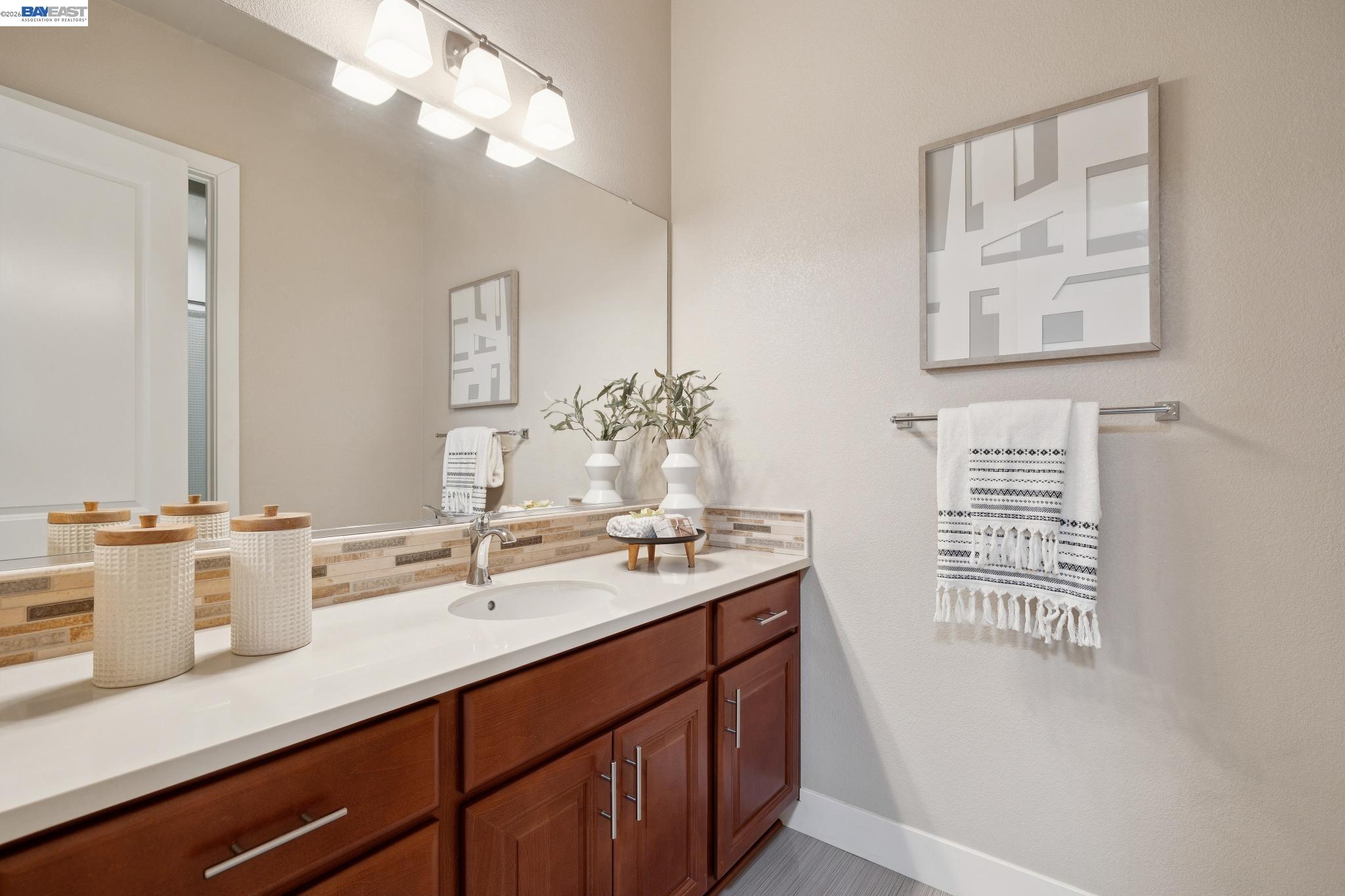 Detail Gallery Image 34 of 60 For 73 Stonebrae Rd, Hayward,  CA 94542 - 4 Beds | 4/1 Baths