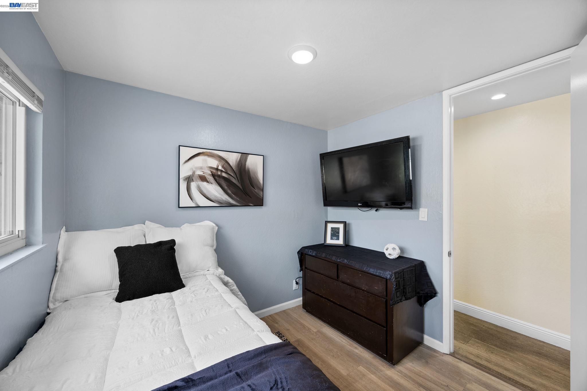 Detail Gallery Image 13 of 33 For 6435 Normandy Drive, Newark,  CA 94560 - 4 Beds | 3 Baths