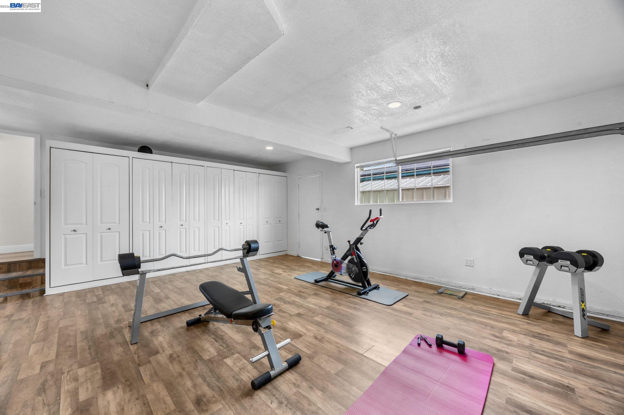 Detail Gallery Image 15 of 33 For 6435 Normandy Drive, Newark,  CA 94560 - 4 Beds | 3 Baths