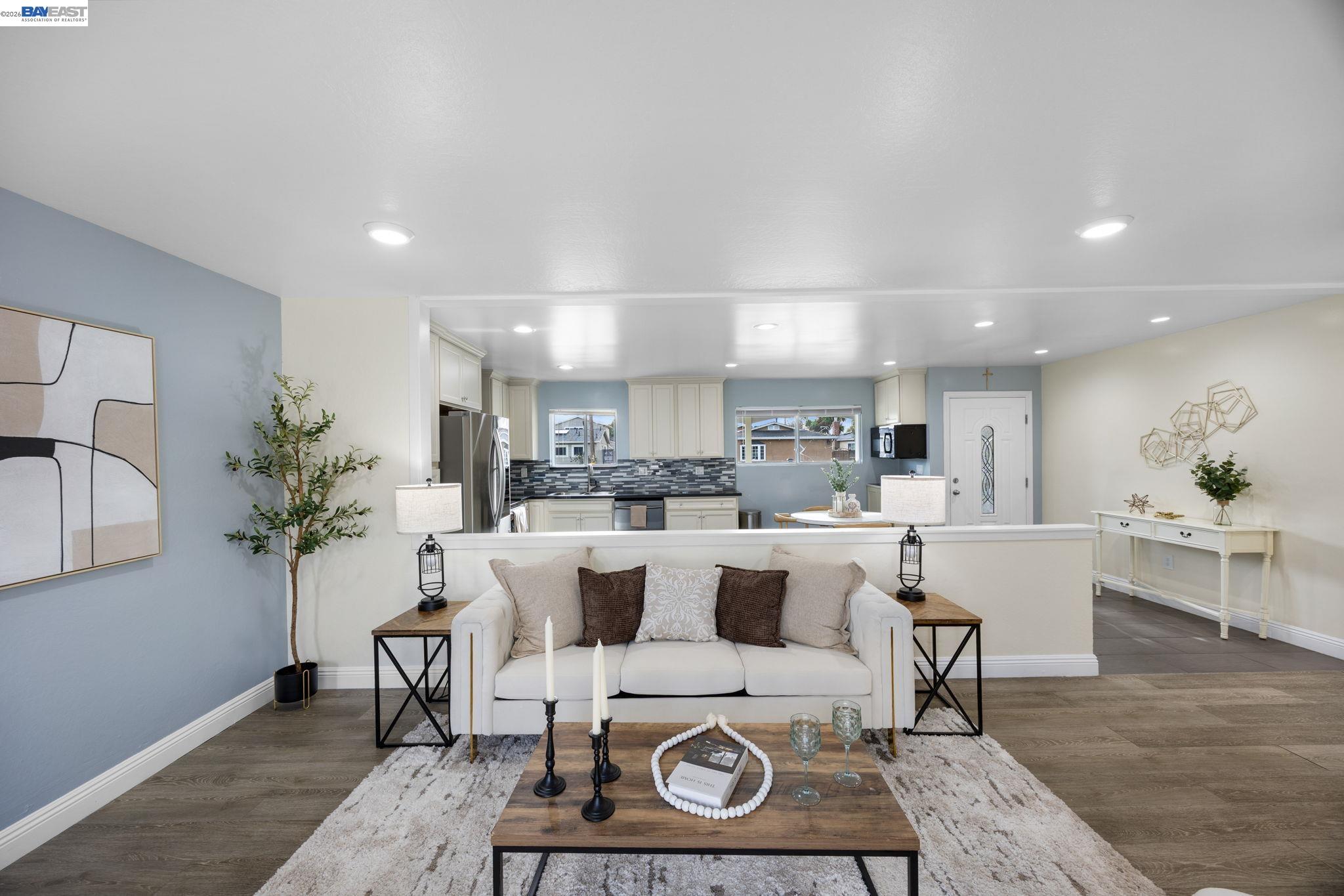 Detail Gallery Image 8 of 33 For 6435 Normandy Drive, Newark,  CA 94560 - 4 Beds | 3 Baths