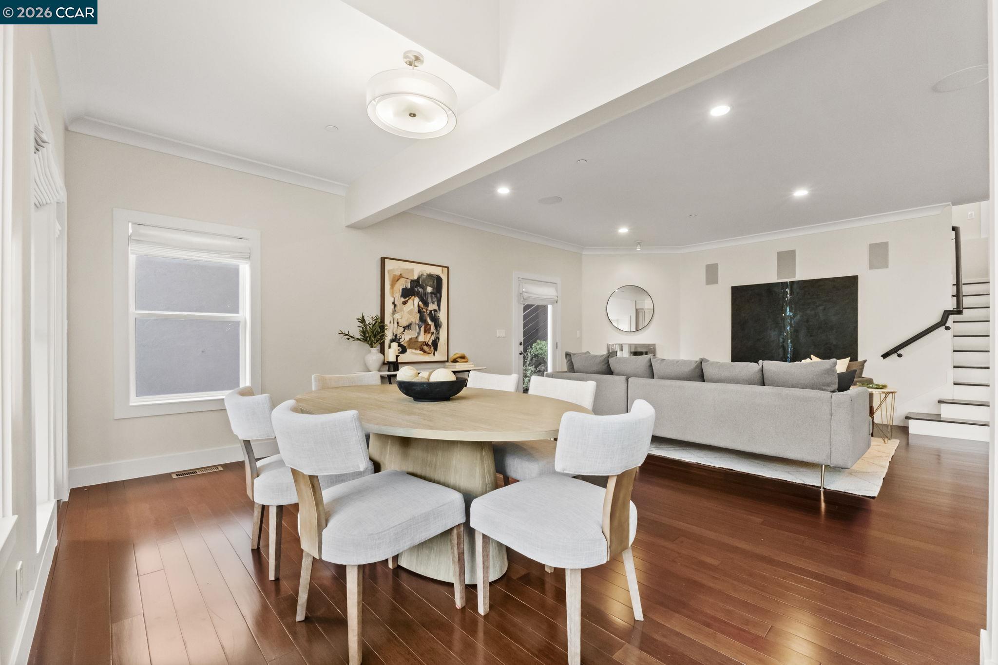 Detail Gallery Image 17 of 58 For 6165 Doncaster Pl, Oakland,  CA 94611 - 4 Beds | 3/1 Baths