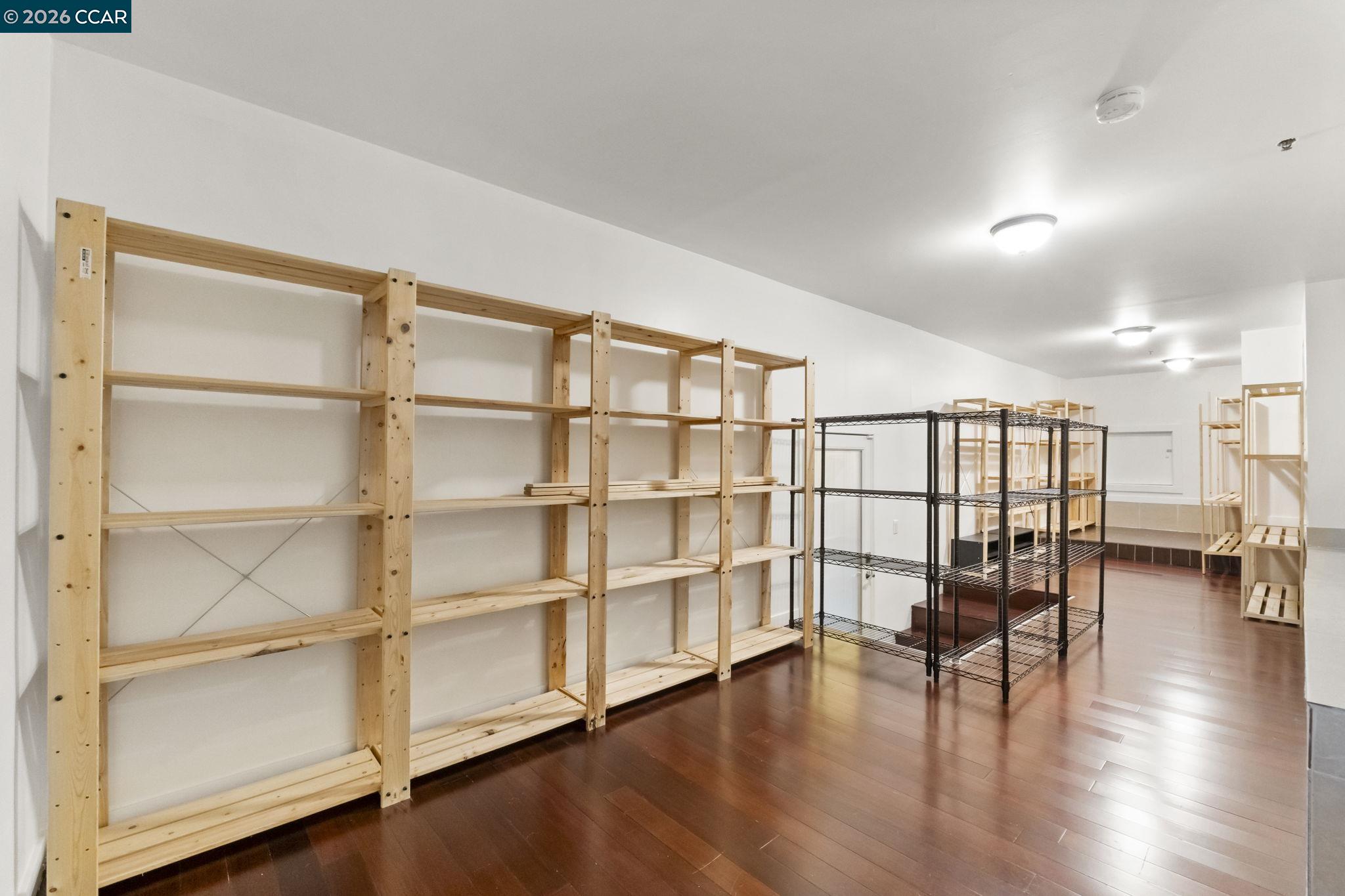 Detail Gallery Image 25 of 58 For 6165 Doncaster Pl, Oakland,  CA 94611 - 4 Beds | 3/1 Baths