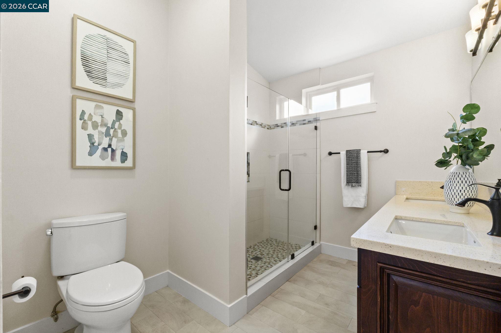 Detail Gallery Image 38 of 58 For 6165 Doncaster Pl, Oakland,  CA 94611 - 4 Beds | 3/1 Baths