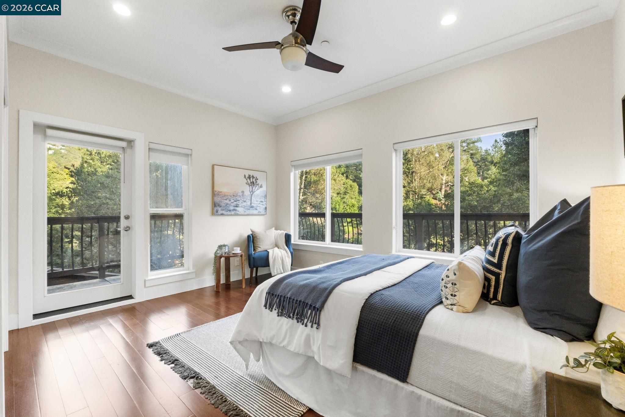 Detail Gallery Image 5 of 58 For 6165 Doncaster Pl, Oakland,  CA 94611 - 4 Beds | 3/1 Baths